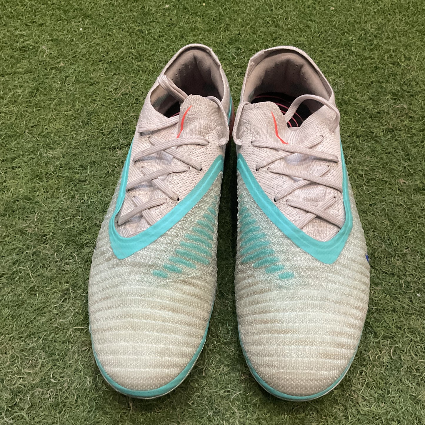 26.0 cm Used Goods中古スパイクPhantom 6 Low Elite FG