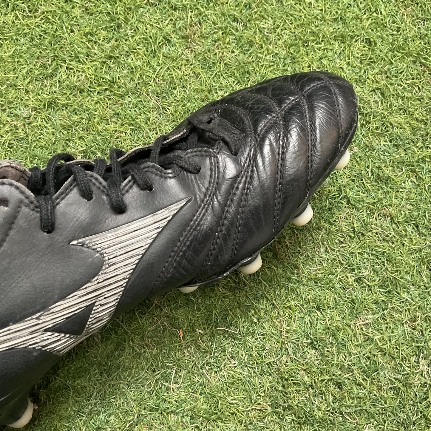 28.0 Used Goods中古スパイク Morelia Neo 3 Japan