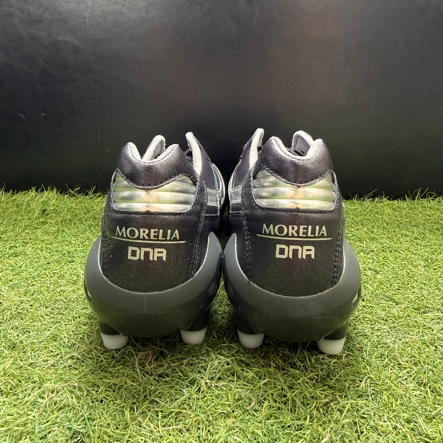 27.5 Used Goods中古スパイク Morelia DNA Japan