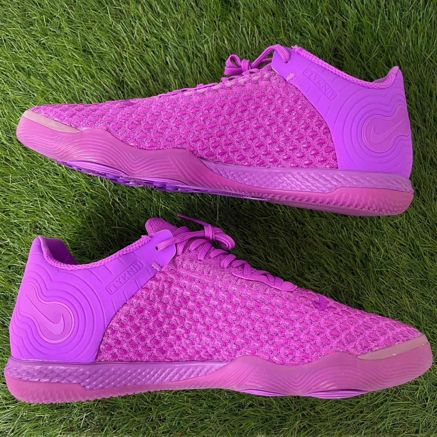 【箱無し】 React Gato 27.0cm CT0550-500