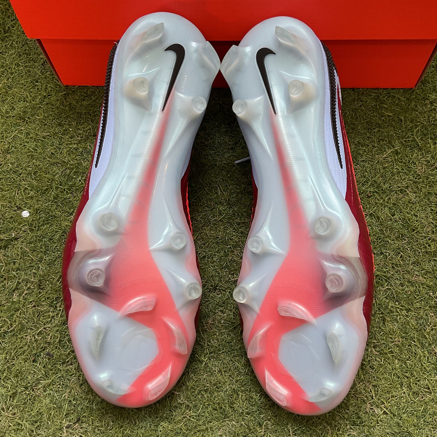 27.0 cm Used Goods中古スパイクPhantom 6 Low Elite FG