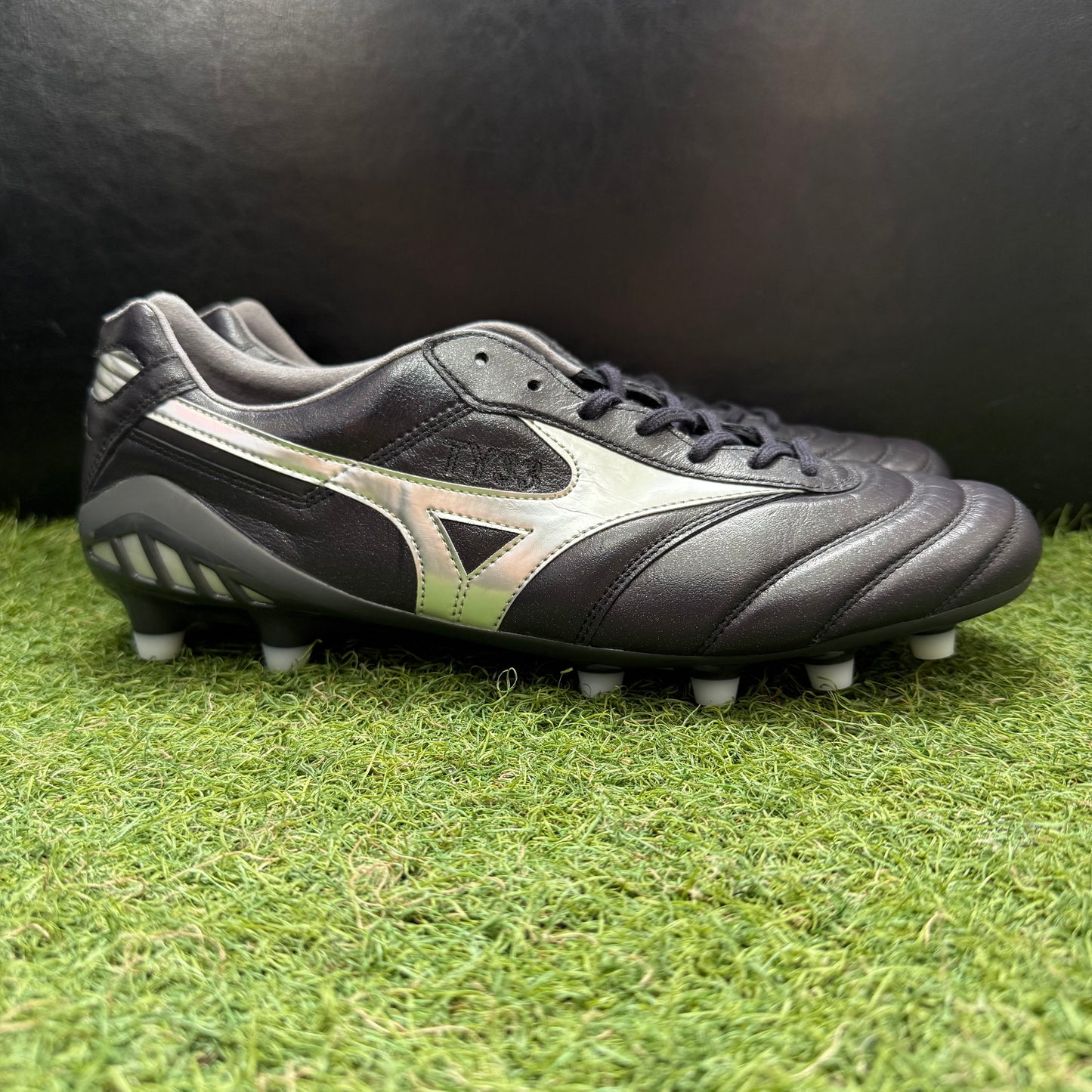 27.5 Used Goods中古スパイク Morelia DNA Japan