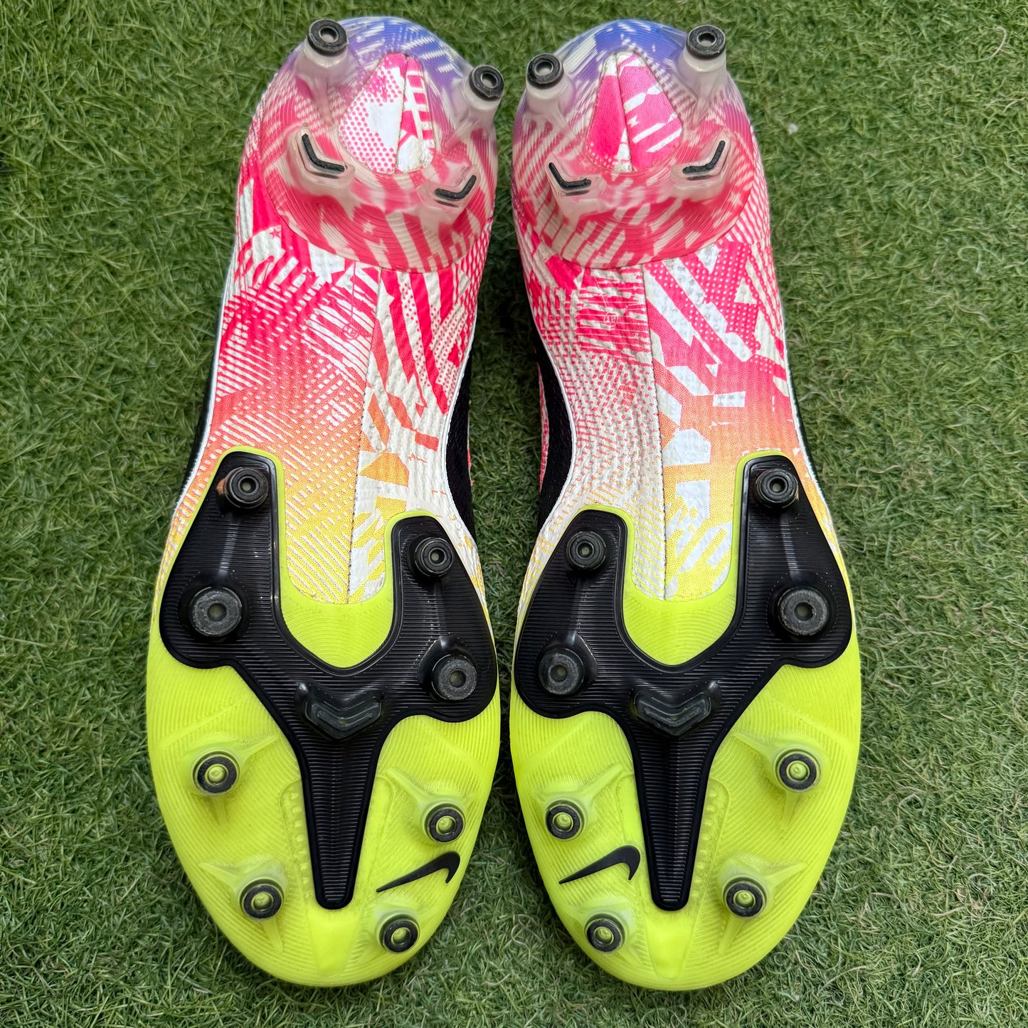 27.0 Used Goods中古スパイク Vapor 13 Elite AGPRO