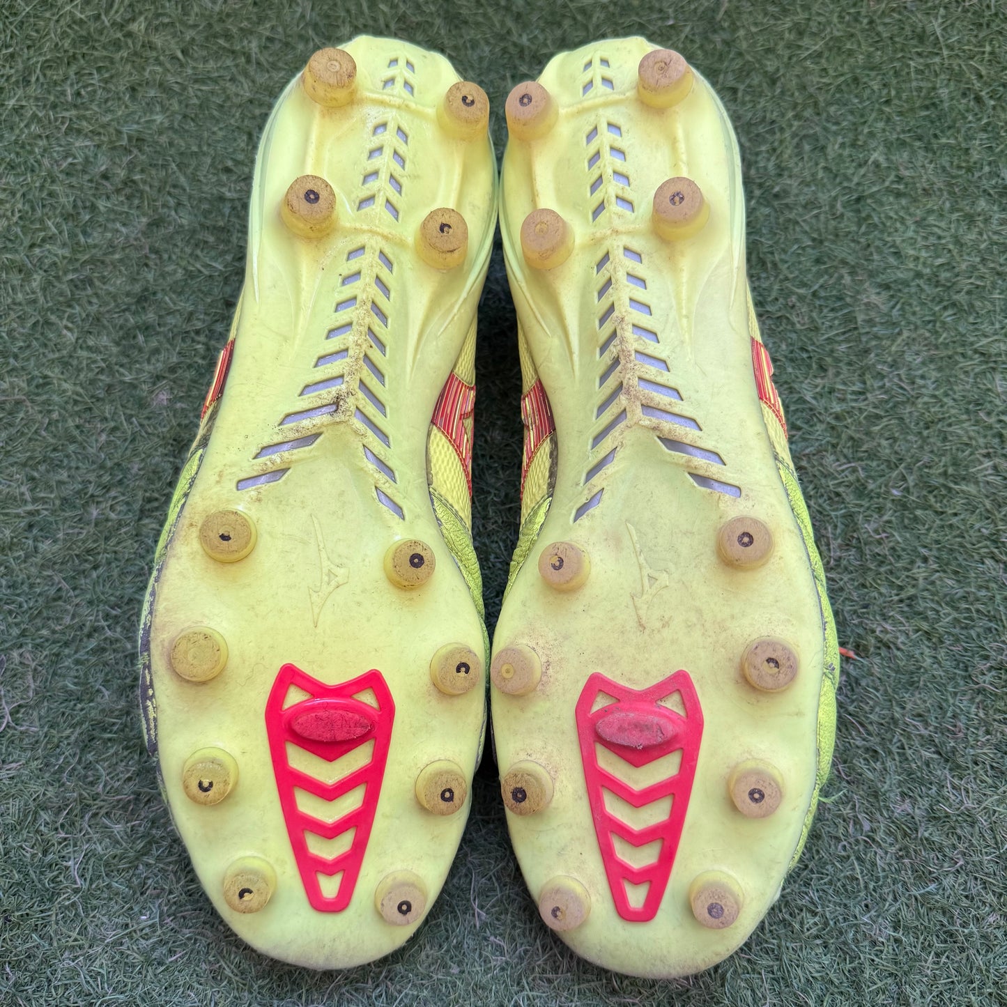 26.0 Used Goods中古スパイク Morelia Neo 4 β Japan