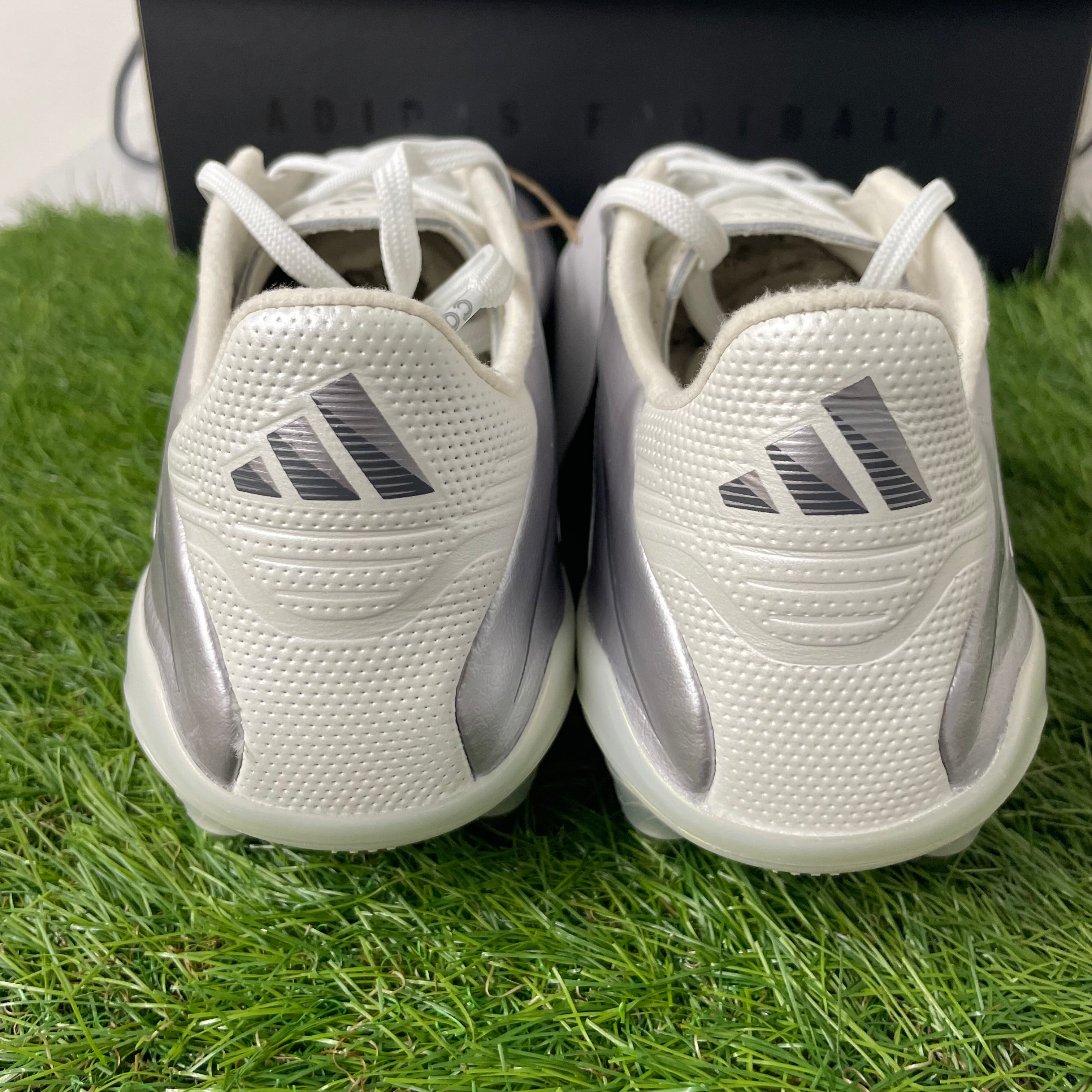 Copa pure 4 Elite SG JS2557 – 俺の足 サッカー用品セレクトショップ