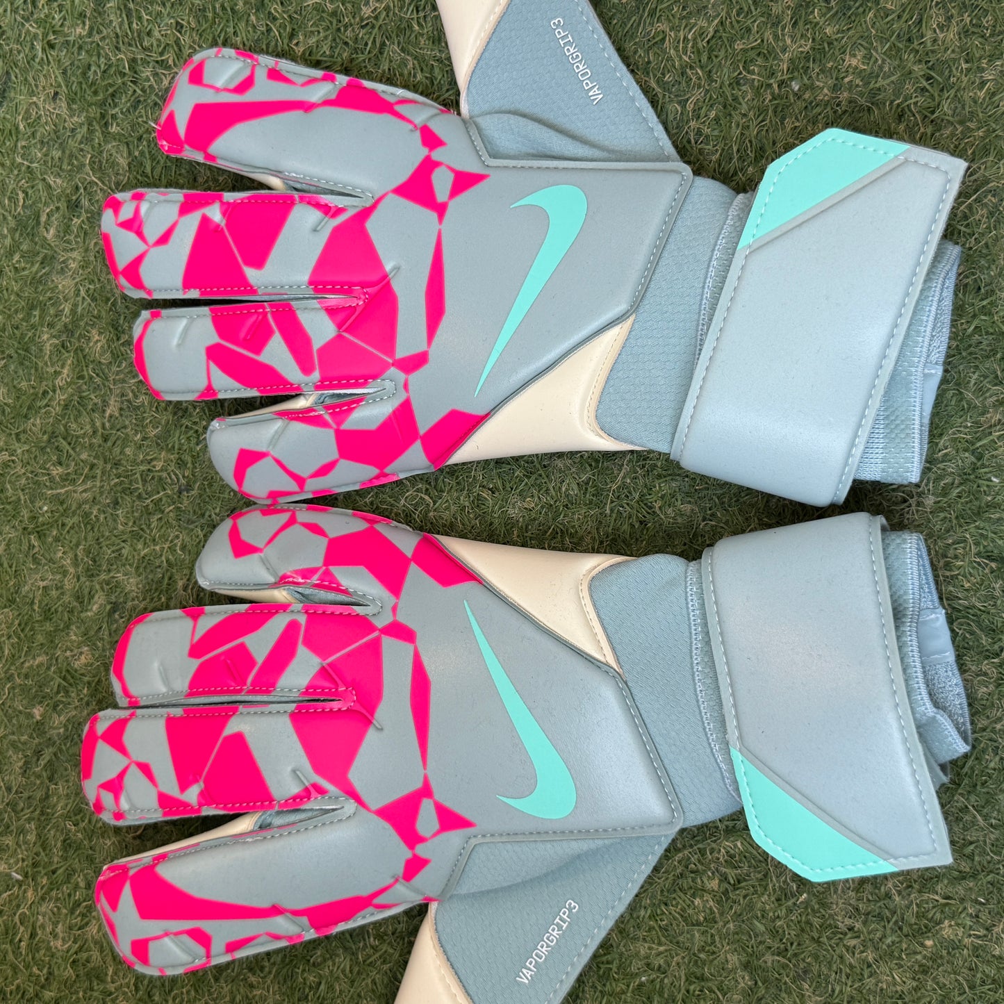 日本未発売 ヴェイパーグリップ３HQ0304 395 Vapor Grip 3