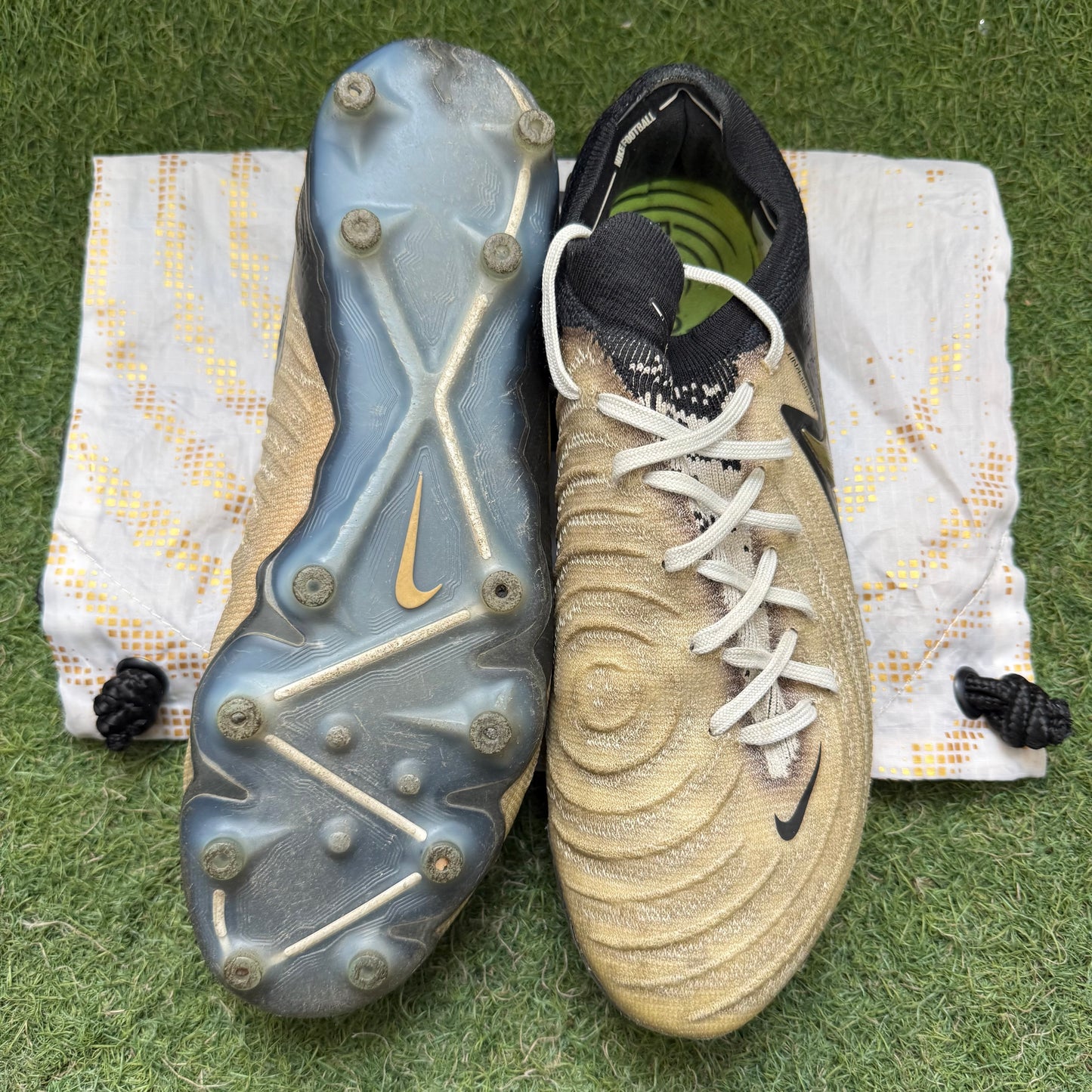 27.0 Used Goods中古スパイクPhantom GX2 Elite AG-PRO