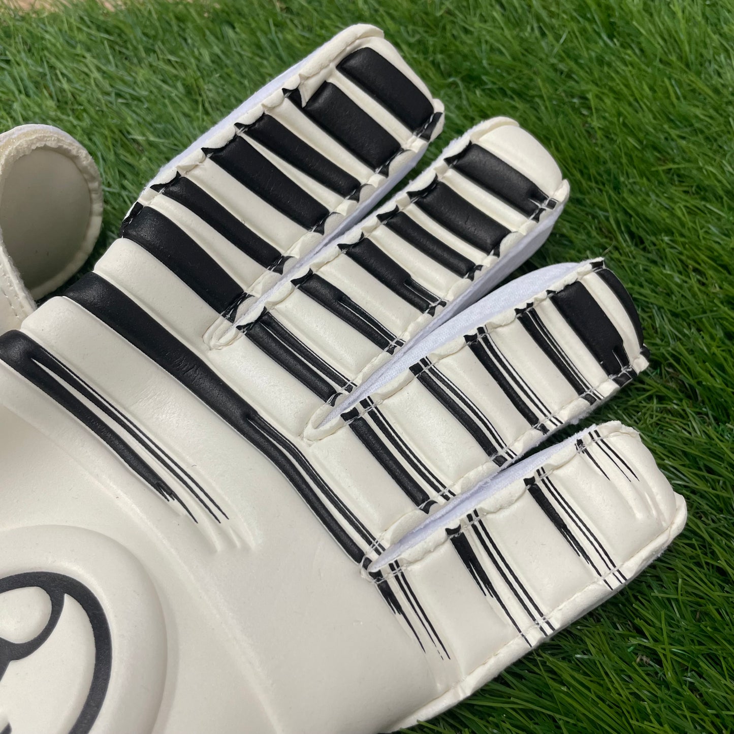 RWLK キーパーグローブ(L3-4)