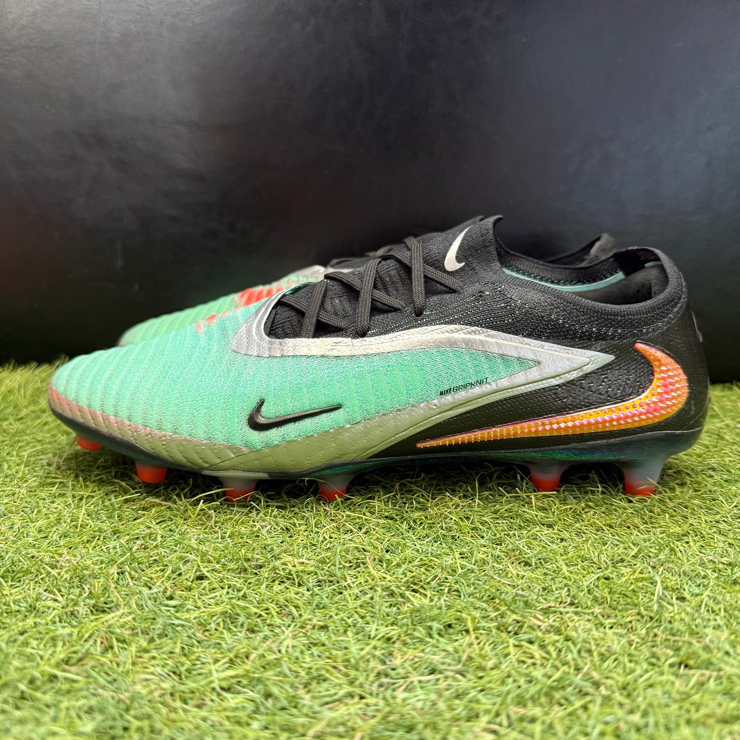 26.0 cm Used Goods中古スパイクPhantom 6 Elite AG-PRO