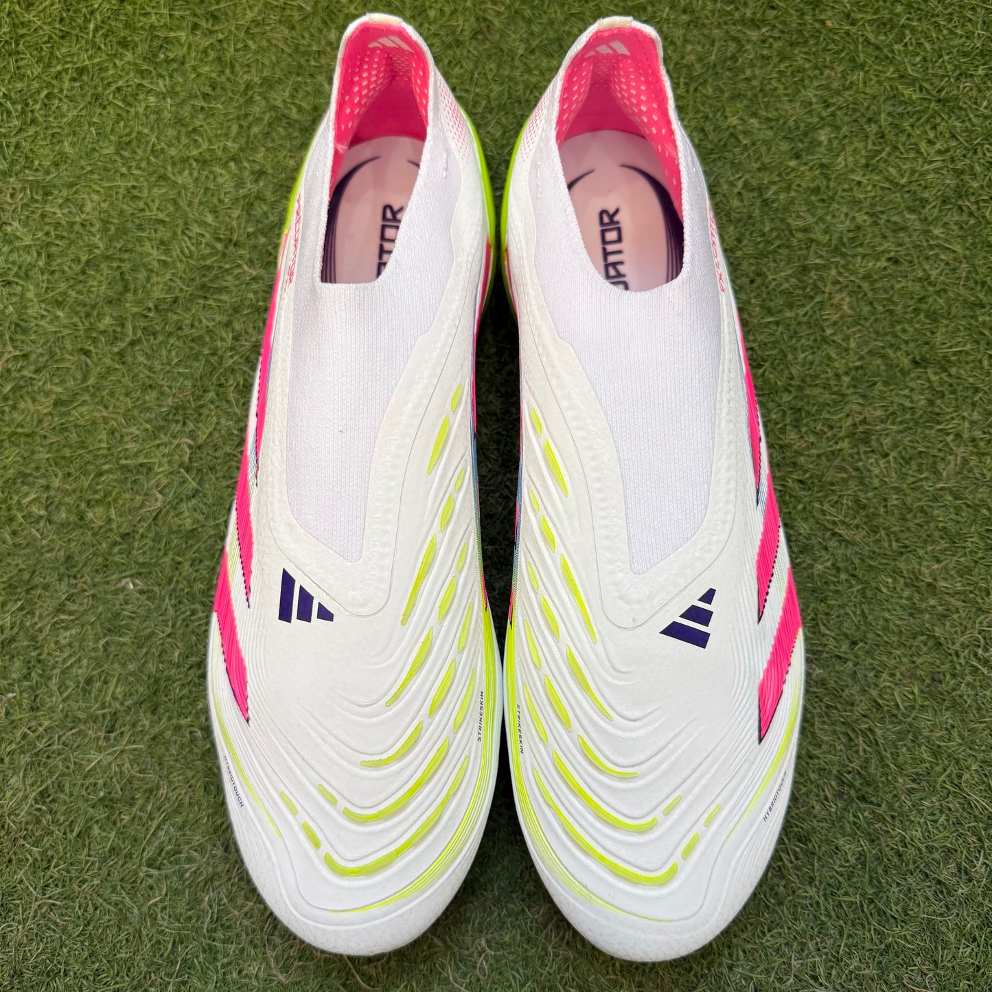 PREDATOR ELITE LL SG プレデター レースレス ID3848