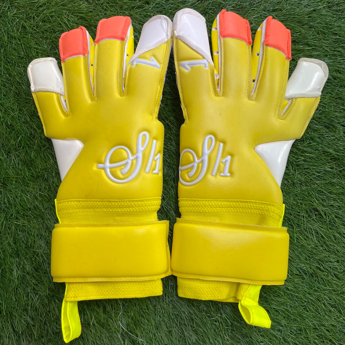 Yellow×White S/1 エススラッシュワン