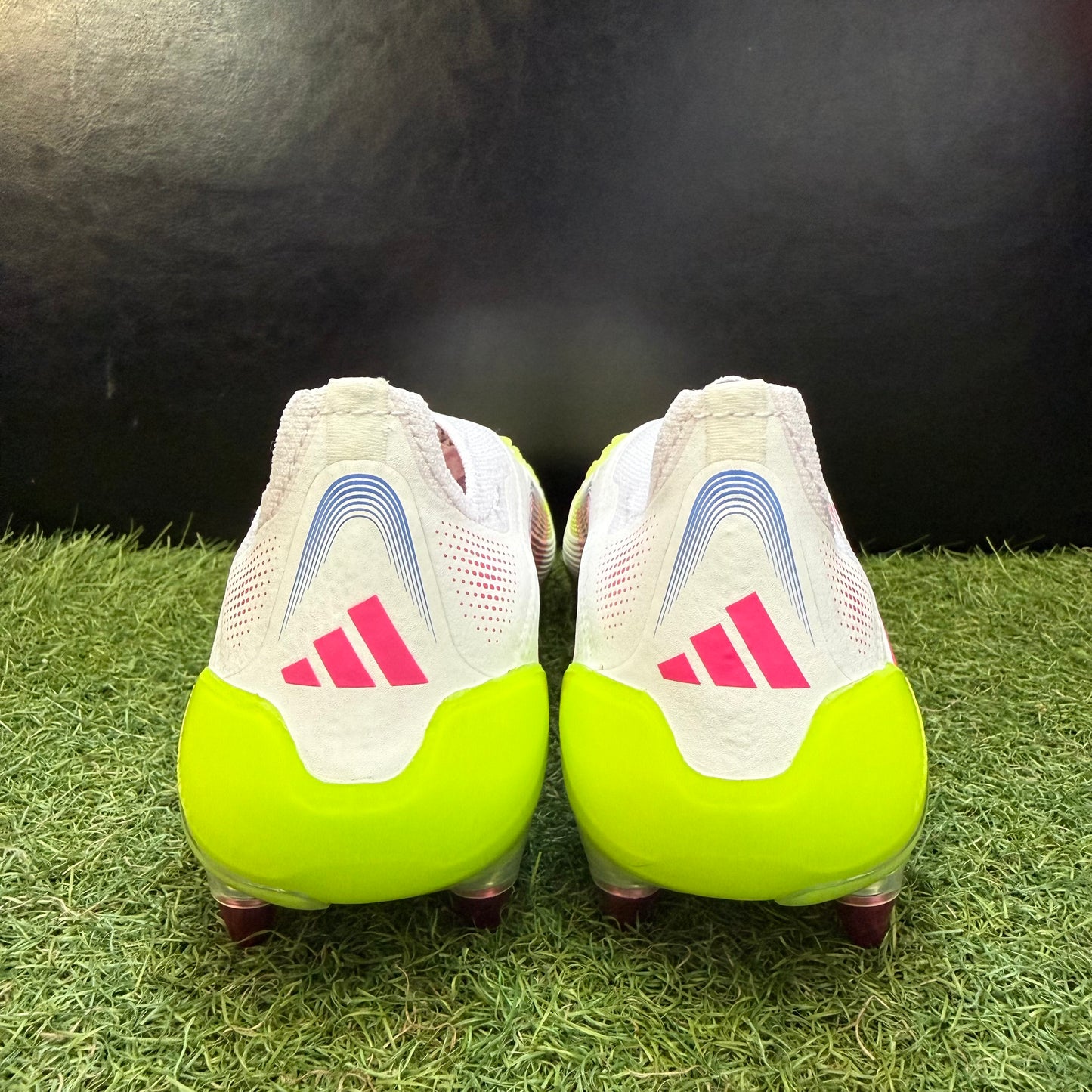 PREDATOR ELITE LL SG プレデター レースレス ID3848