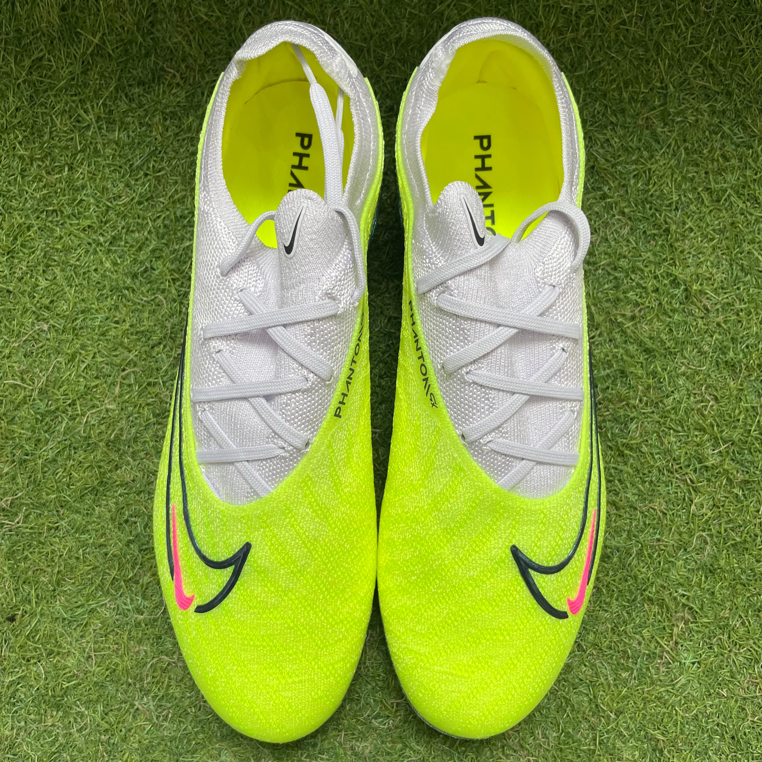 【新品未使用タグ付】Nike phantom GX SG PRO P 25cm 箱無し】Phantom GX Elite SG PRO 26.0cm タグ無し支給品 – 俺の足