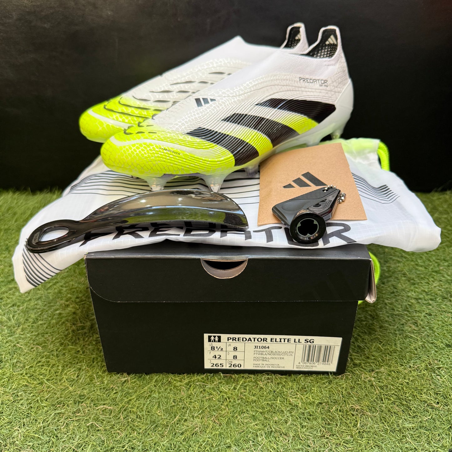 PREDATOR ELITE LL SG プレデター レースレス JI1064