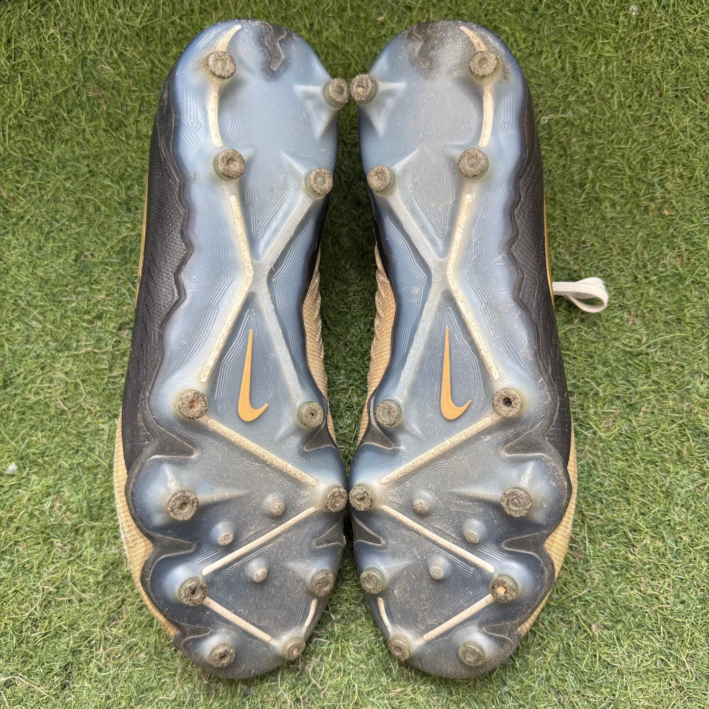 27.0 Used Goods中古スパイクPhantom GX2 Elite AG-PRO