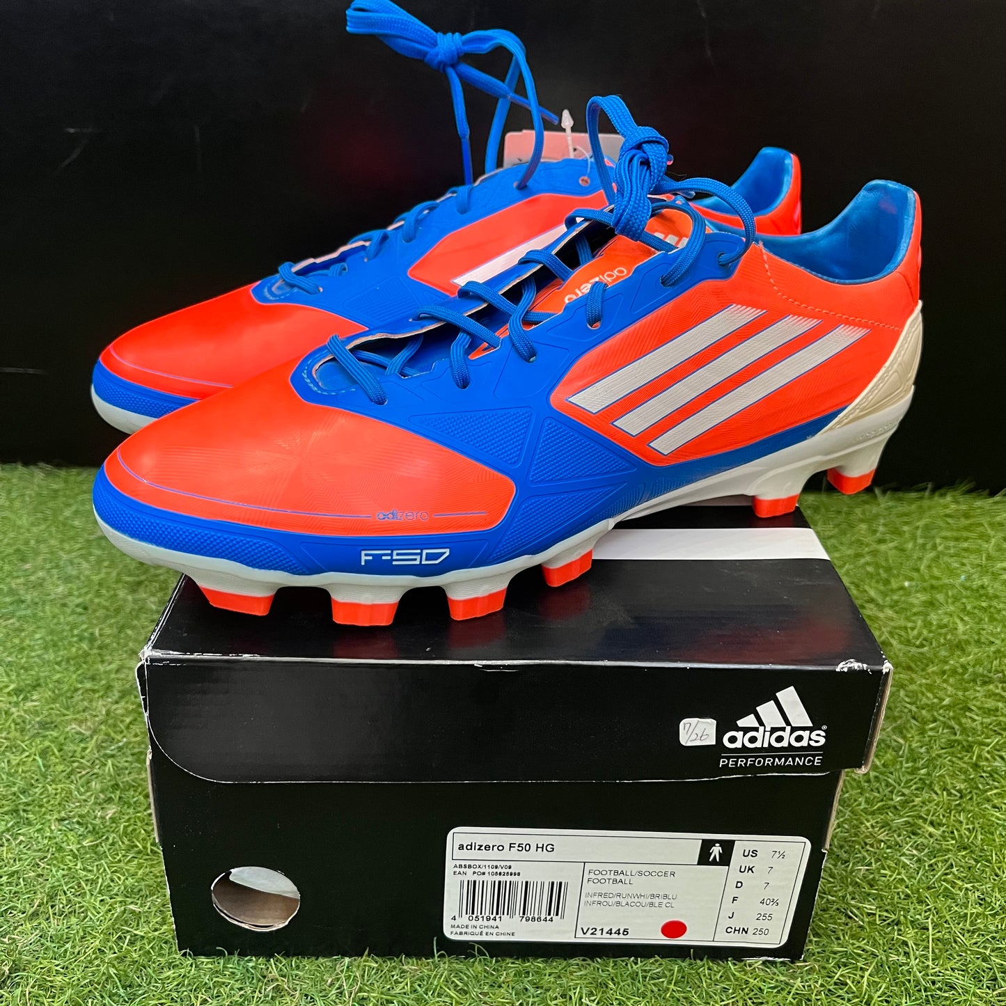 F50 adizero HG V21445