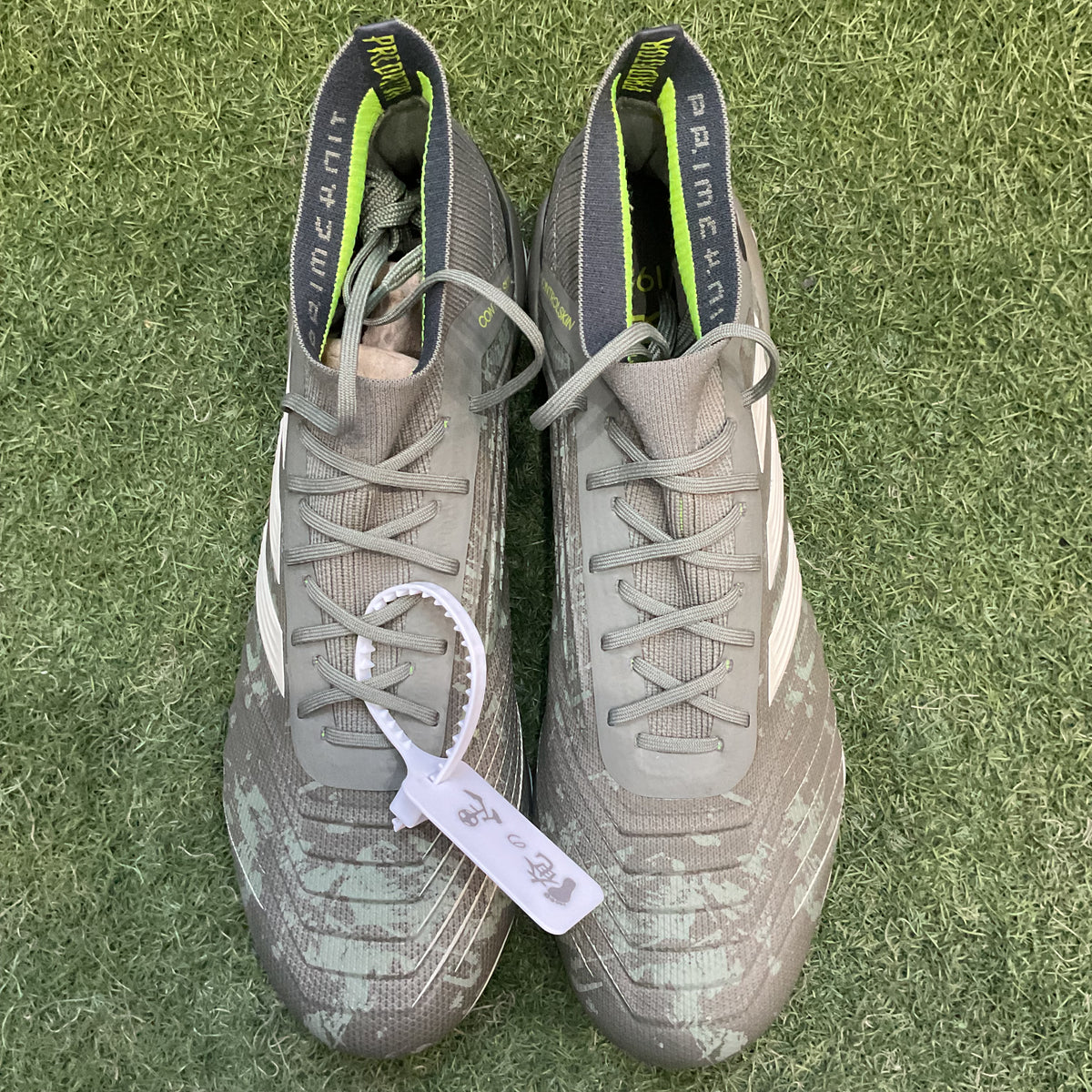 【箱無し】PREDATOR 19.1 FG 27.5 698001