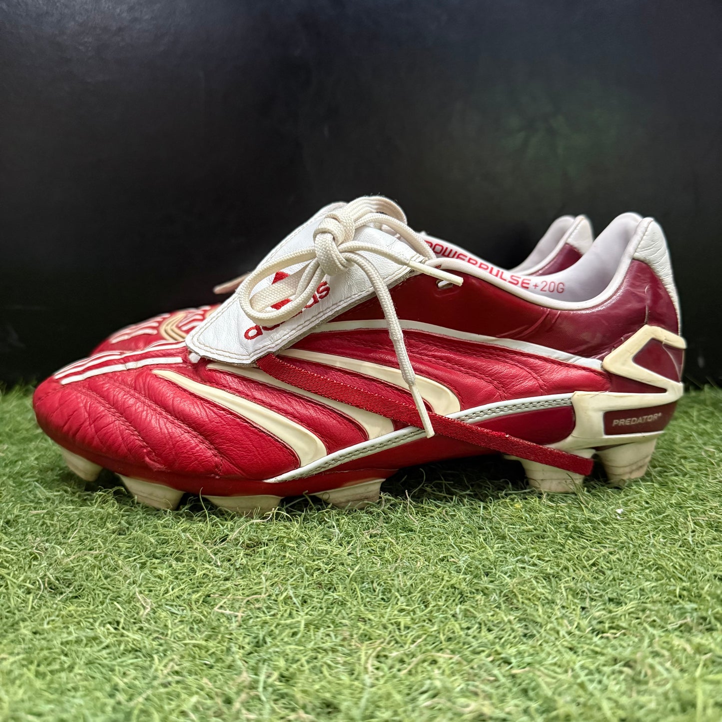 27.0 Used Goods中古スパイクPredator Pulse