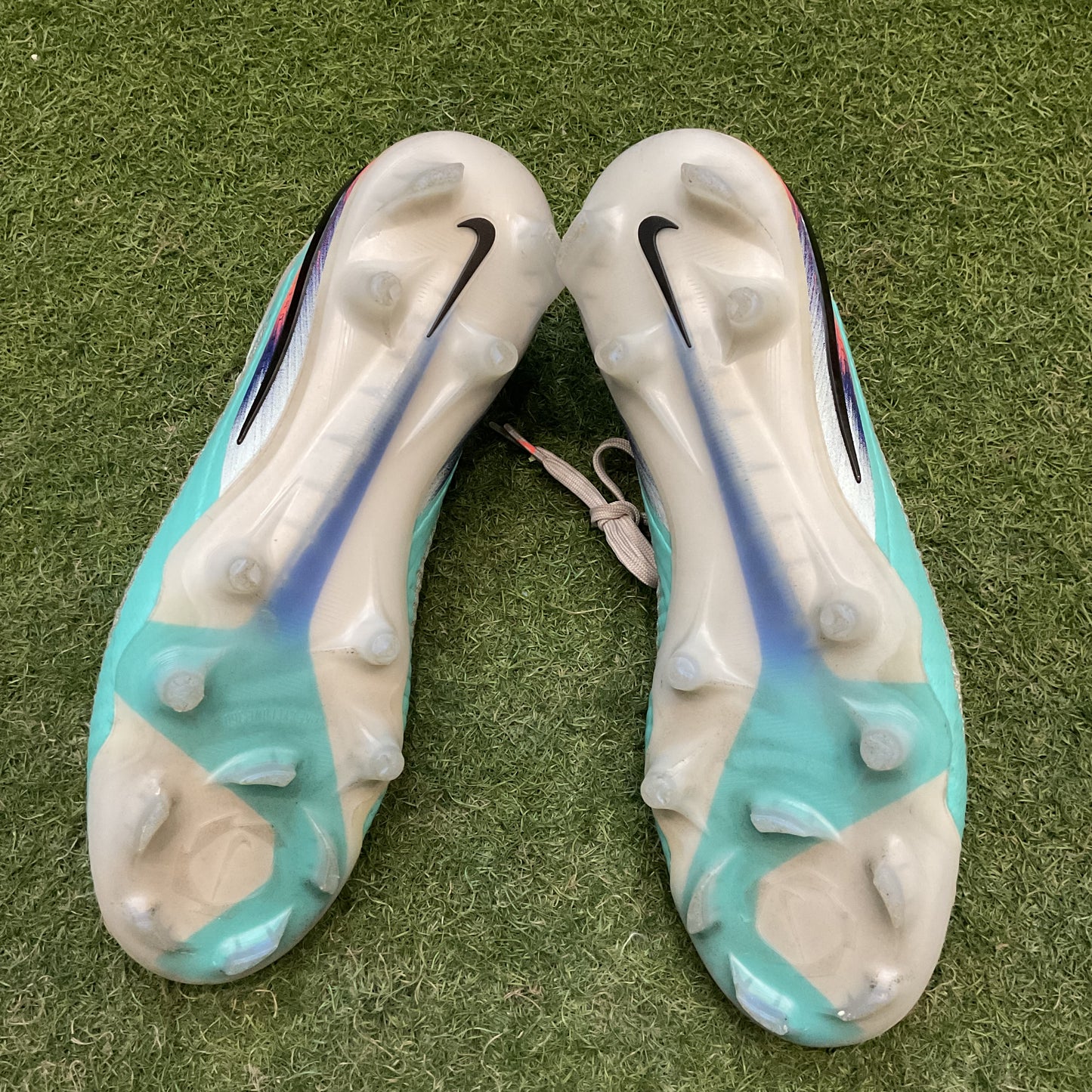 26.0 cm Used Goods中古スパイクPhantom 6 Low Elite FG