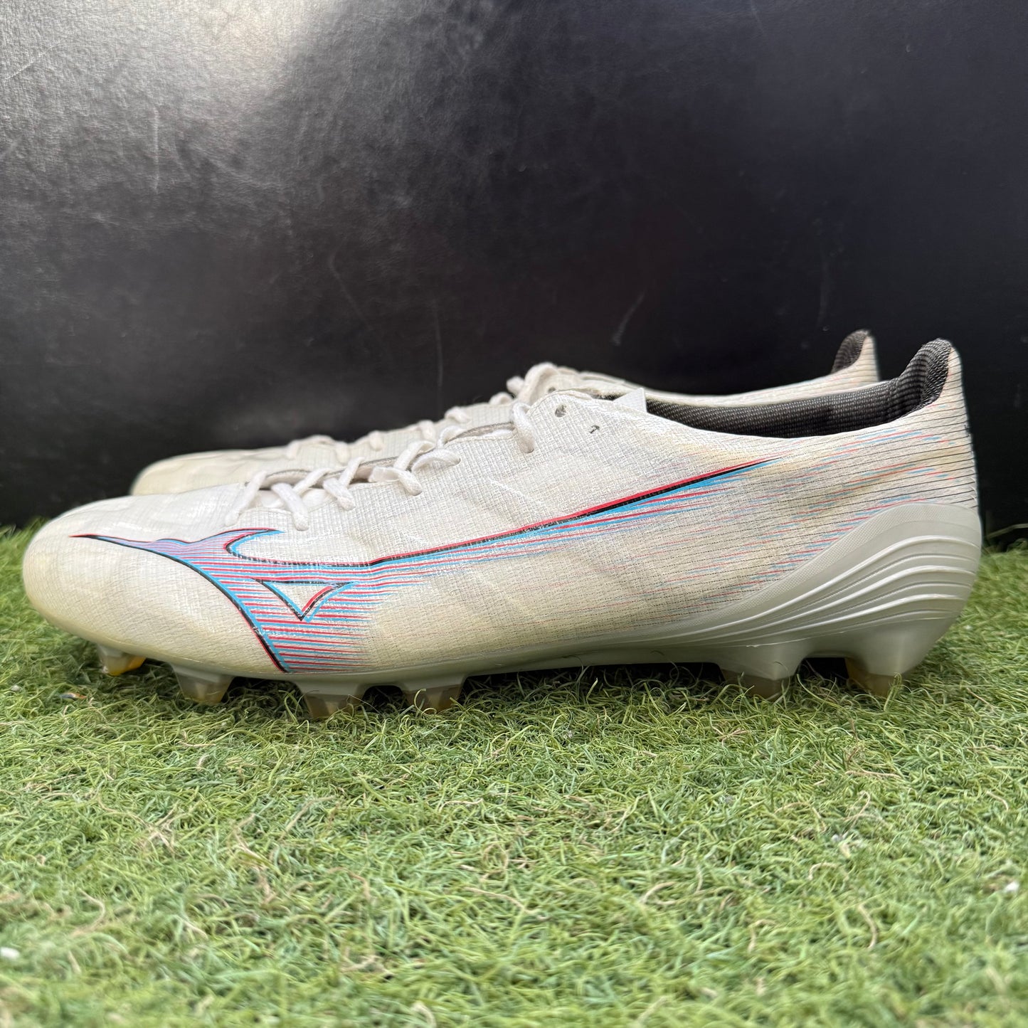 28.5 Used Goods MIZUNO ALPHA Pro