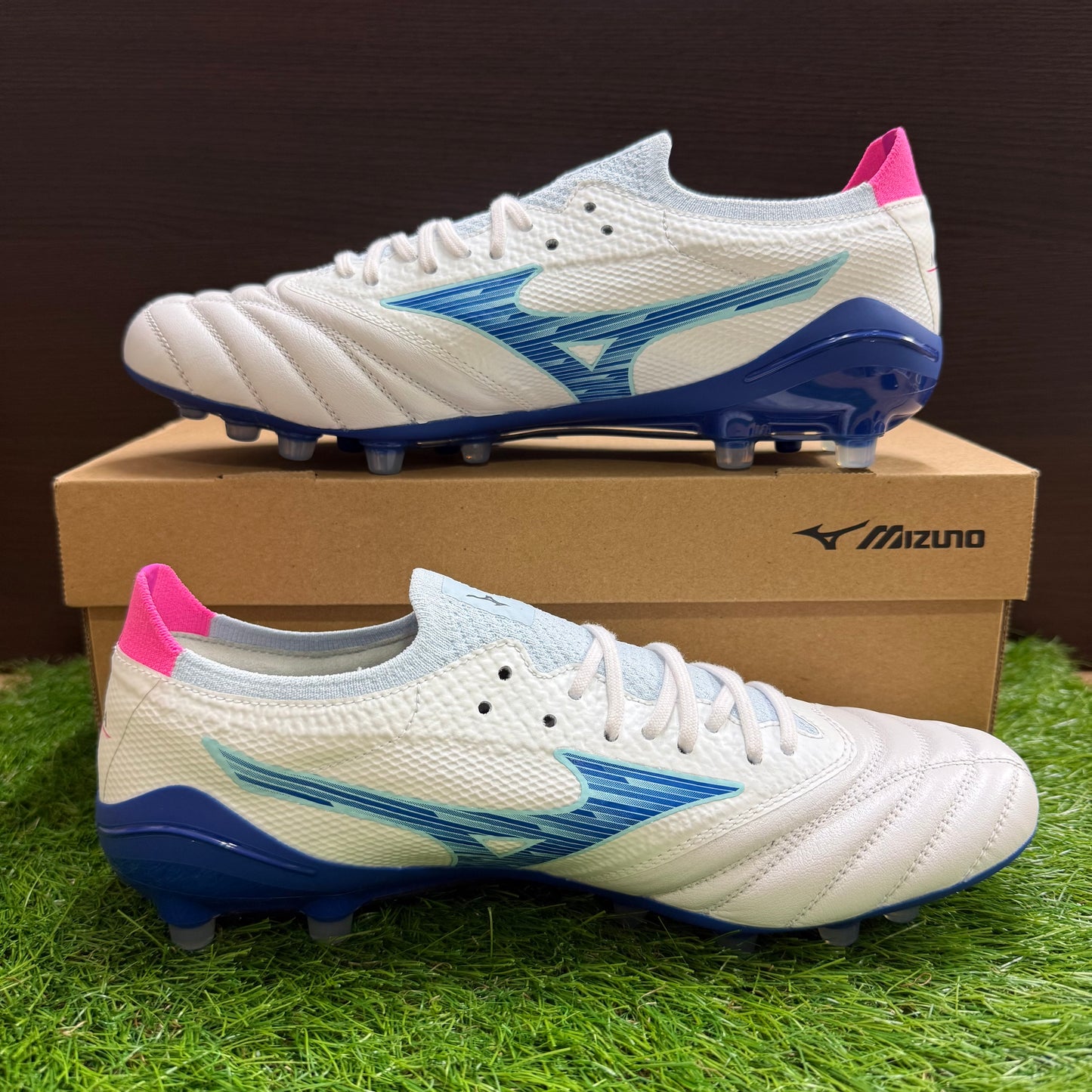 日本未発売 モレリアネオ4 β Elite AG P1GA254325