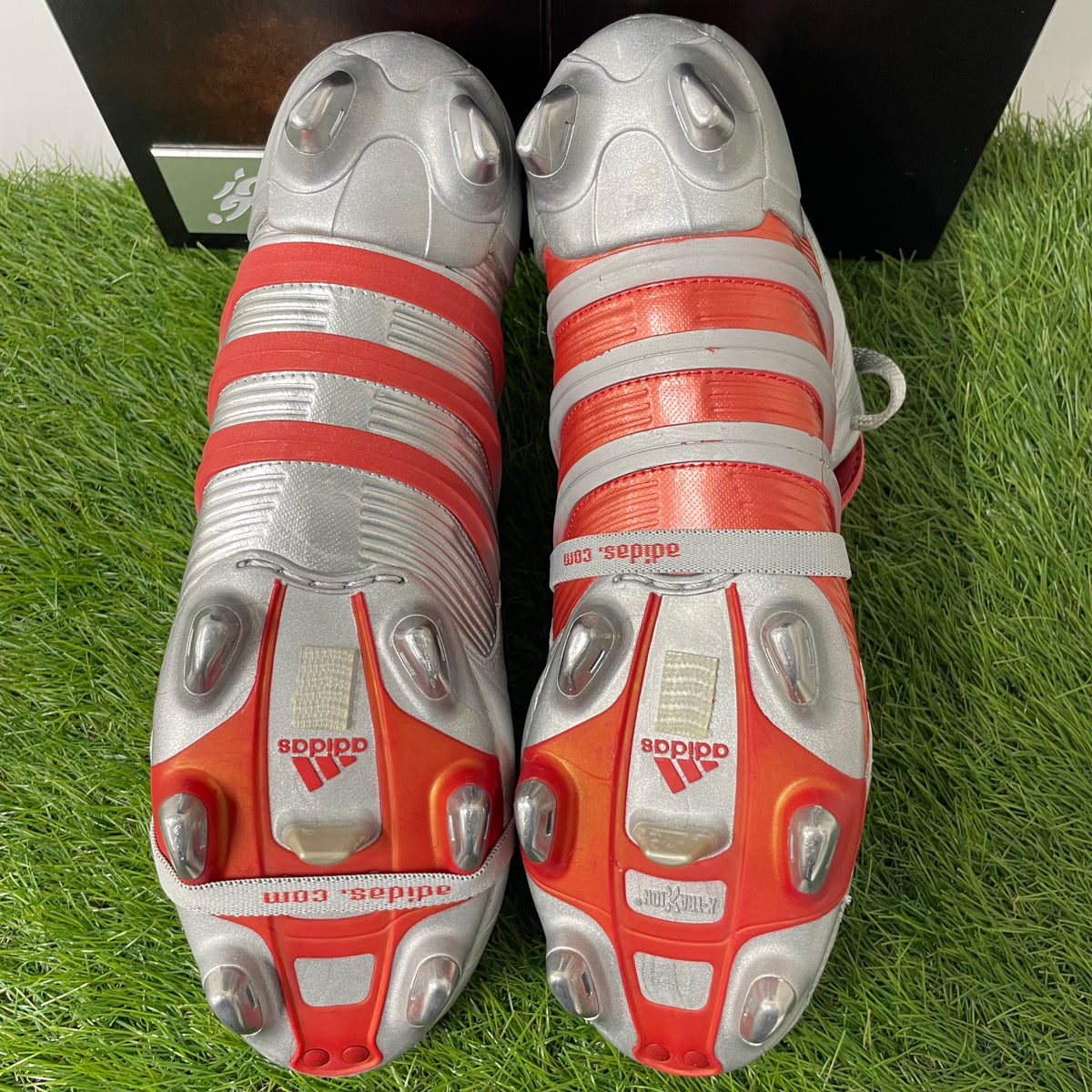 PREDATOR SG DAVID BECKHAM ベッカムモデル　320/723