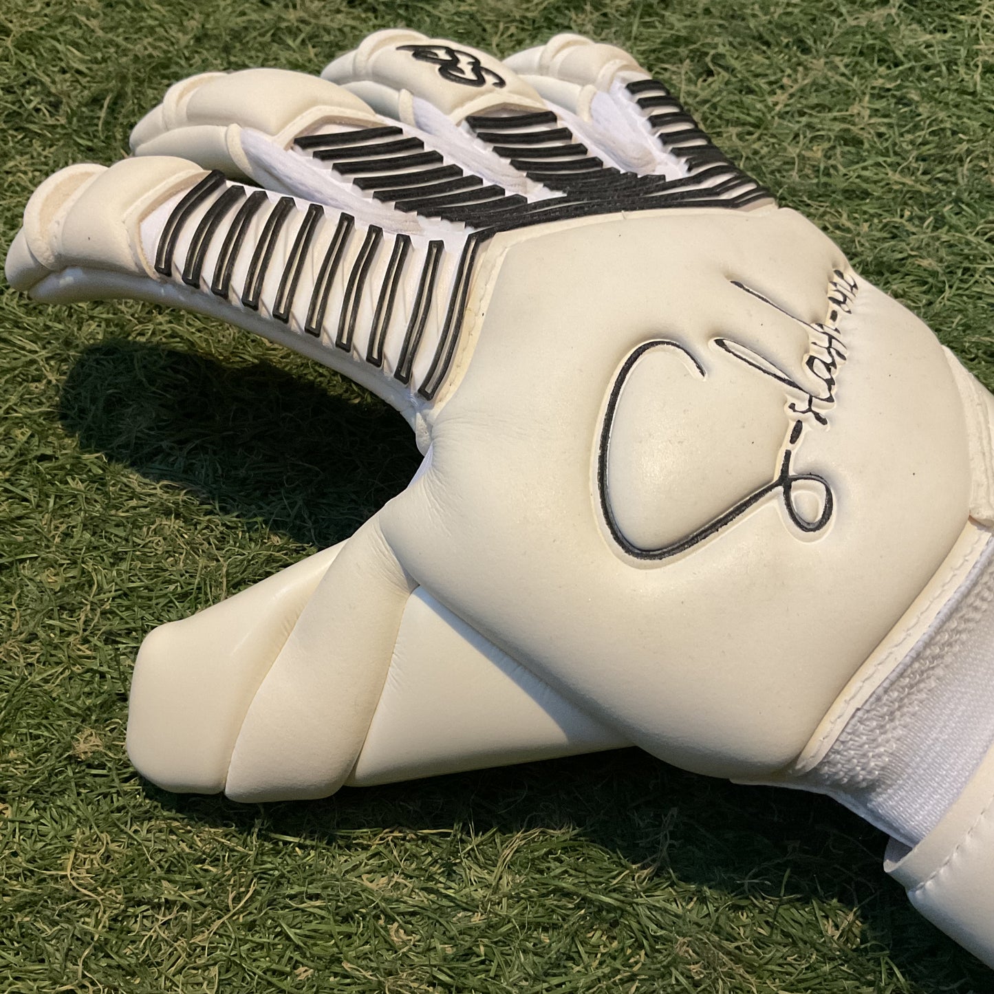 White×Black S/1 エススラッシュワン