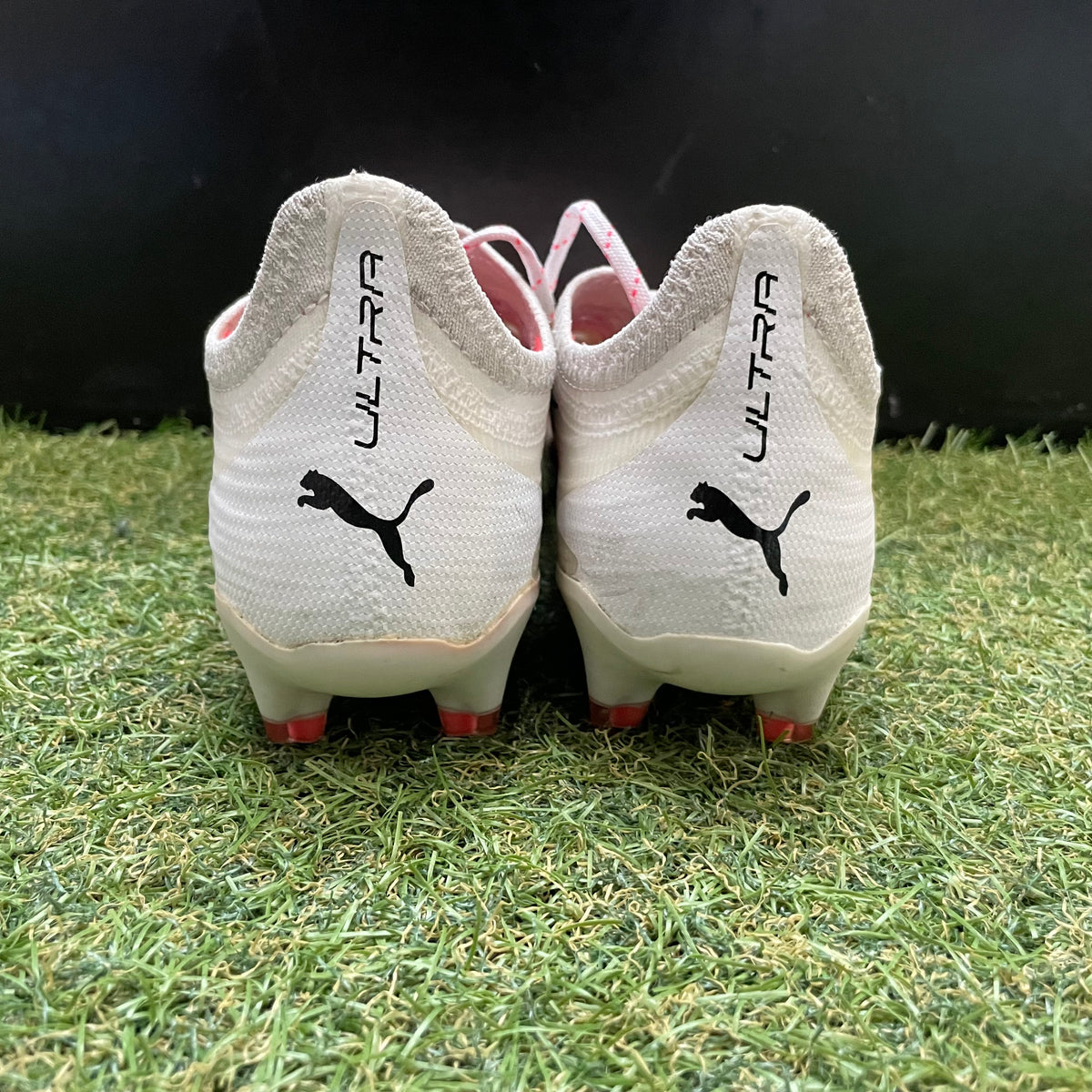 24.5 cm Used Goods中古スパイクULTRA Ultimate FG/AG