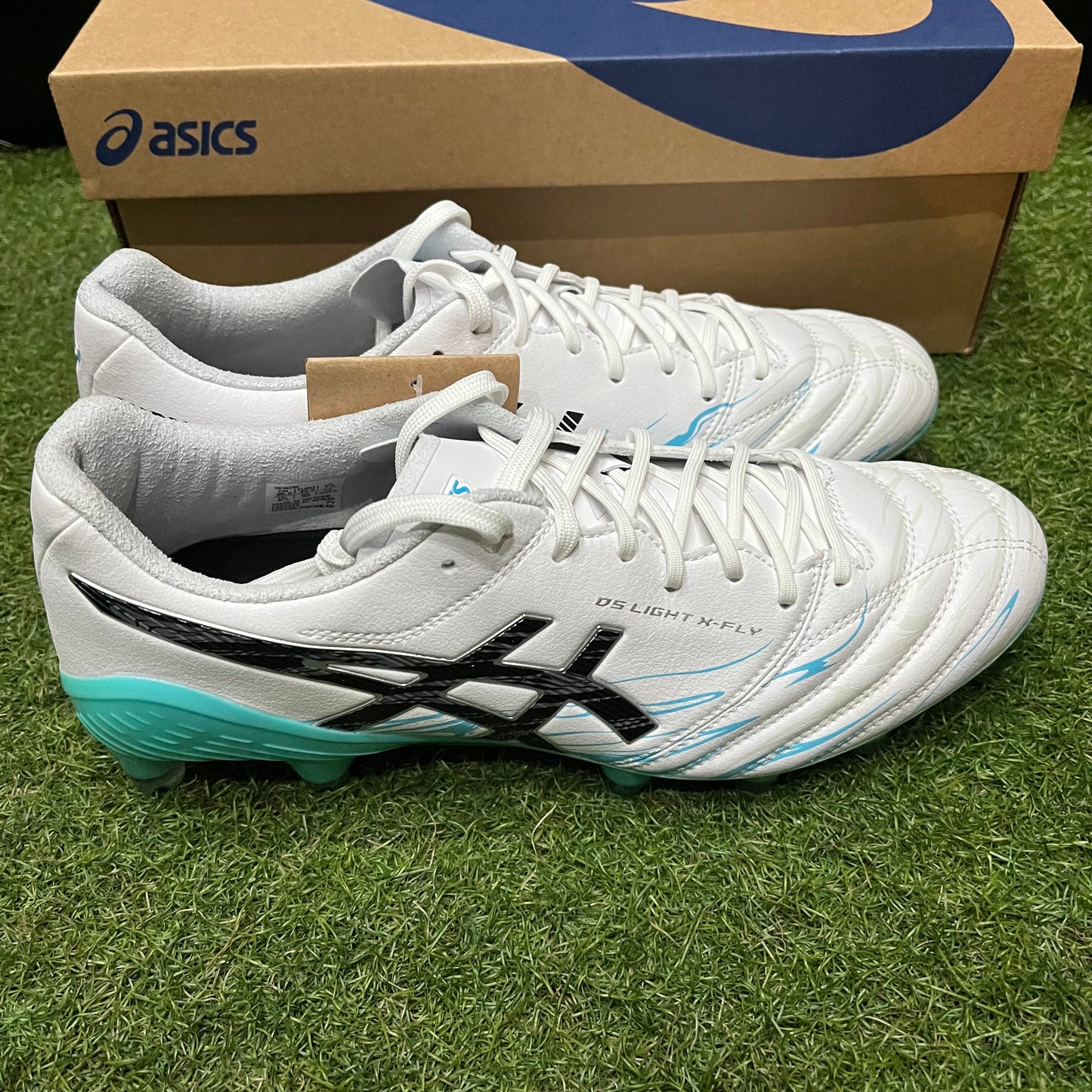 DS LIGHT X-FLY5 LIMITED 1101A050 110