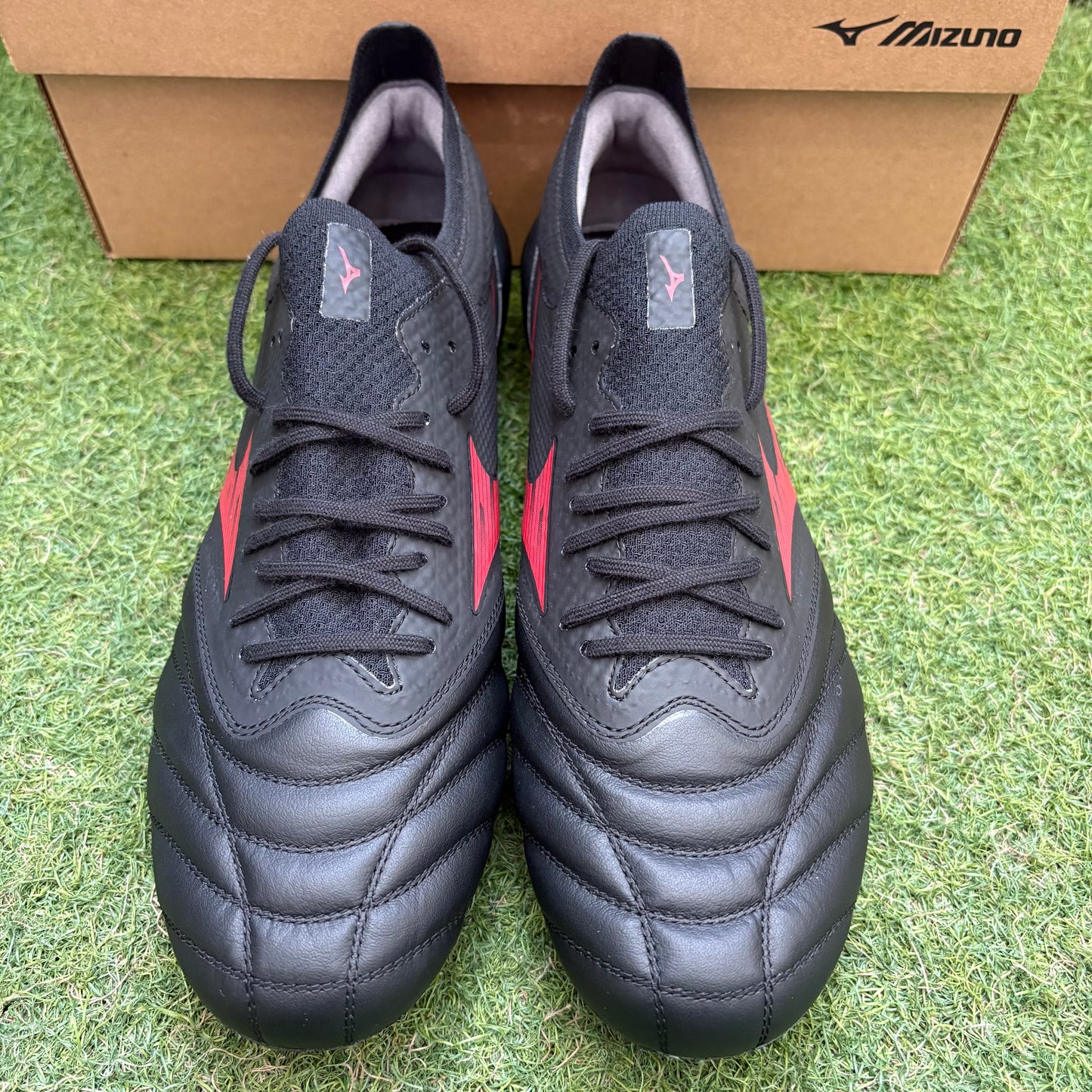 日本未発売 モレリアネオ4 β Elite P1GA254200 morelia neo 4