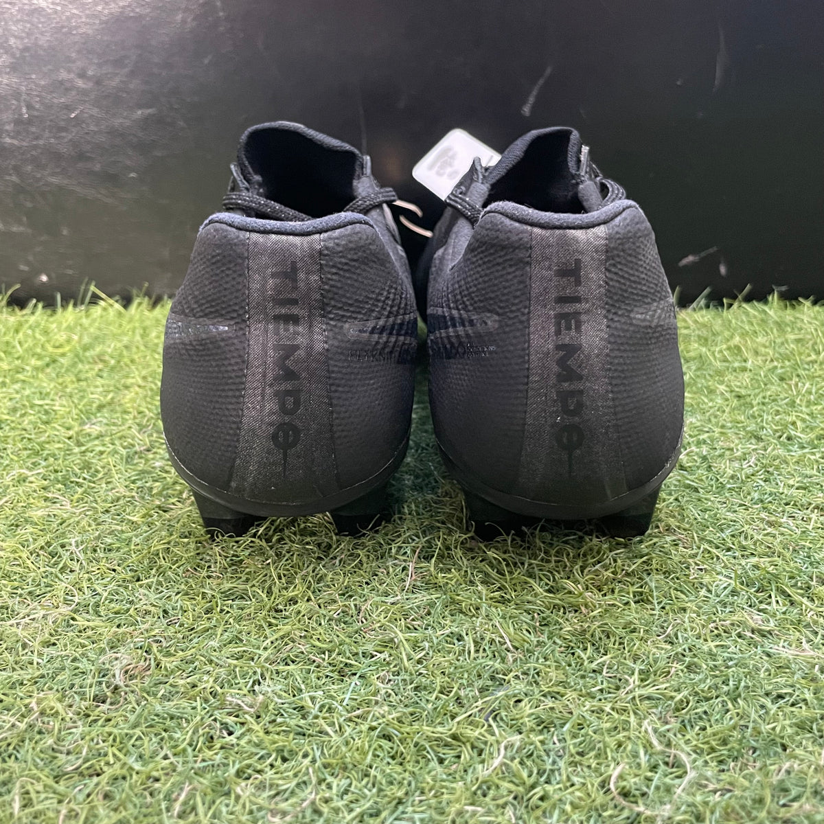 【箱無し】Tiempo Legend 7 FG 25.5 AH7238 001