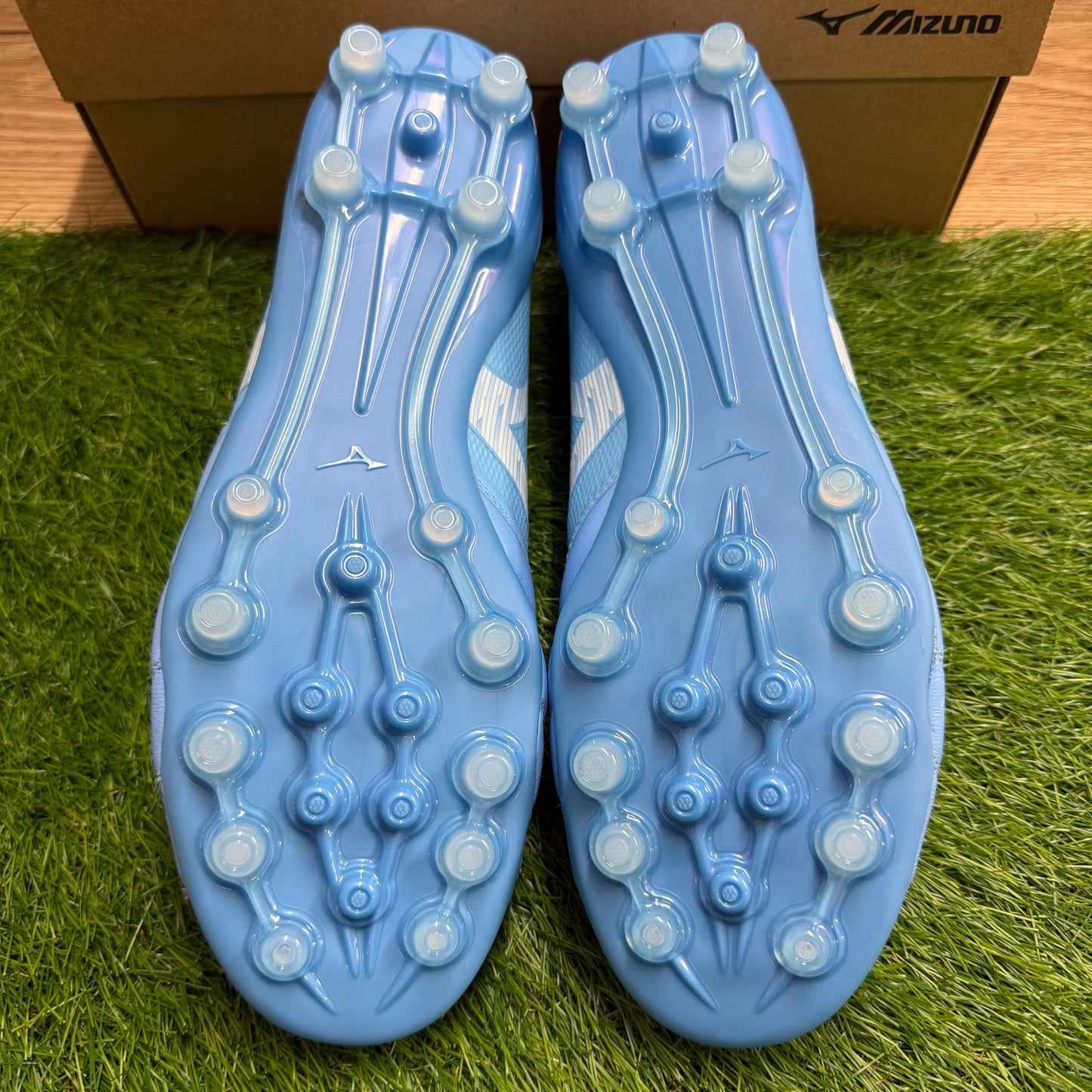 日本未発売 モレリアネオ4 β Elite AG P1GA264325