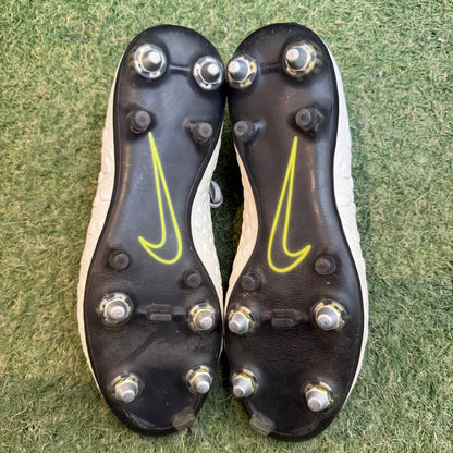 26.0 Used Goods中古スパイクHypervenom  Phantom 3 SG Anti Clog