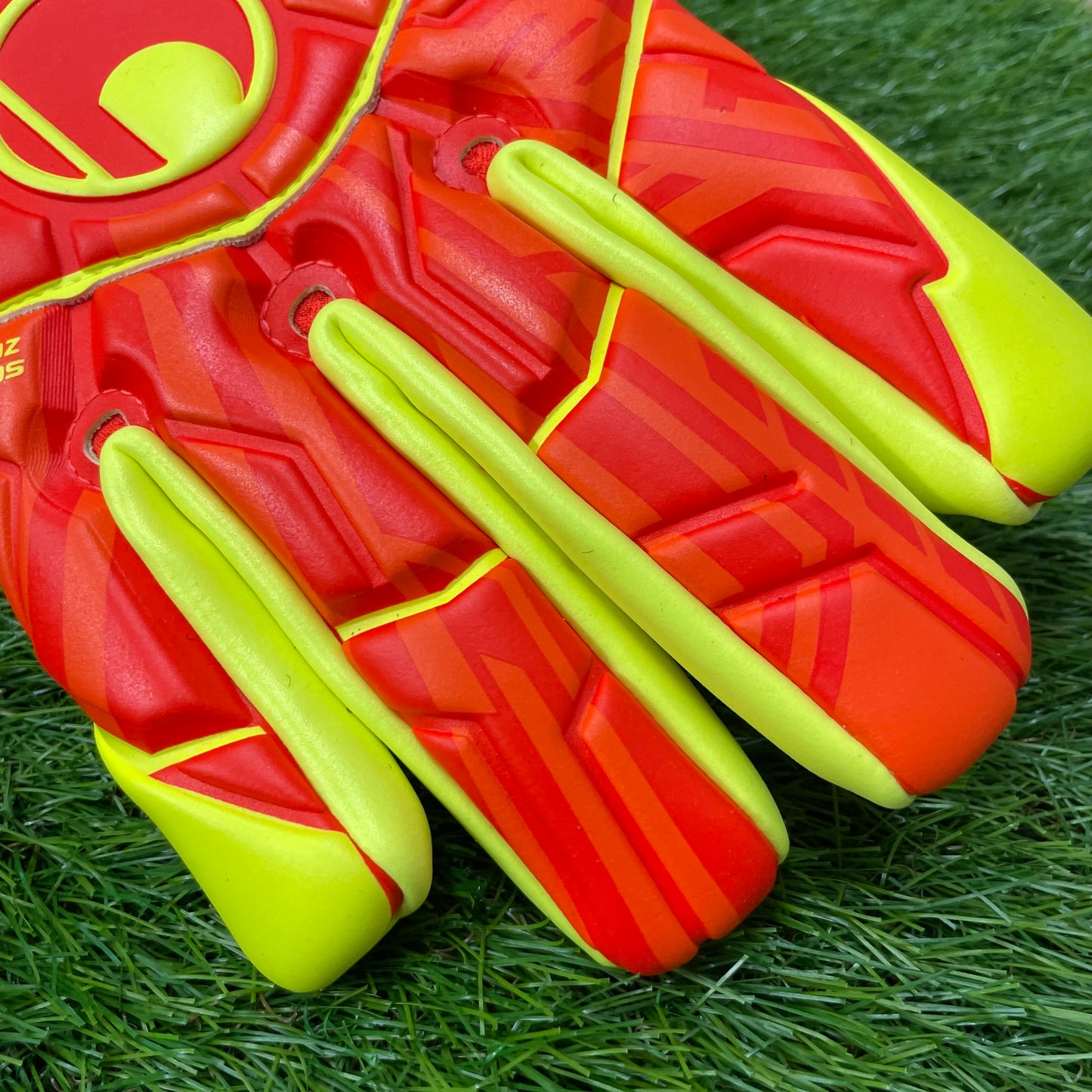 uhlsport ダイナミックインパルス　アブソルートグリップ ハーフネガティブ 1011143