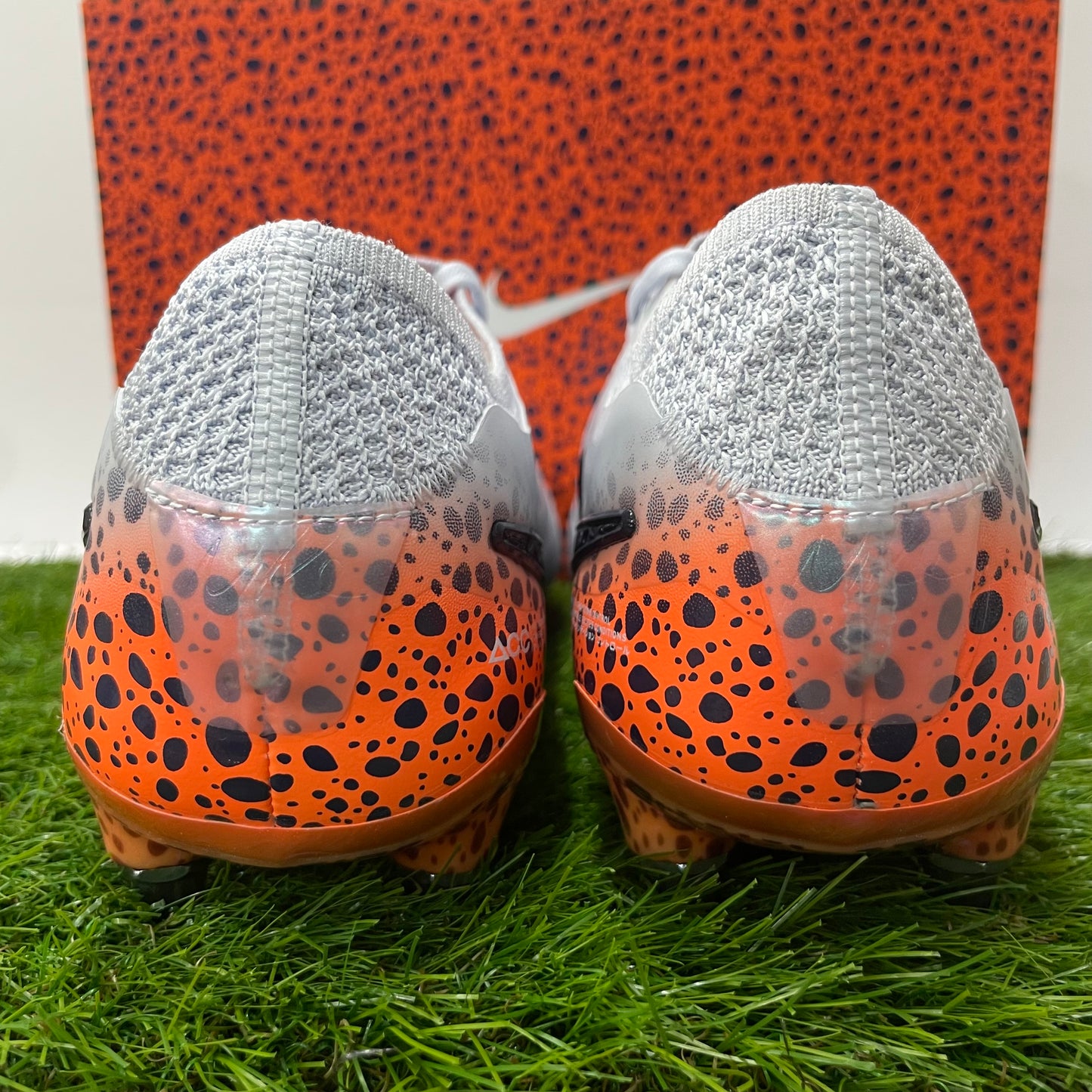 日本未発売 ティエンポレジェンド 10 エリート SG-PRO HF4824 900 Tiempo legend Elite