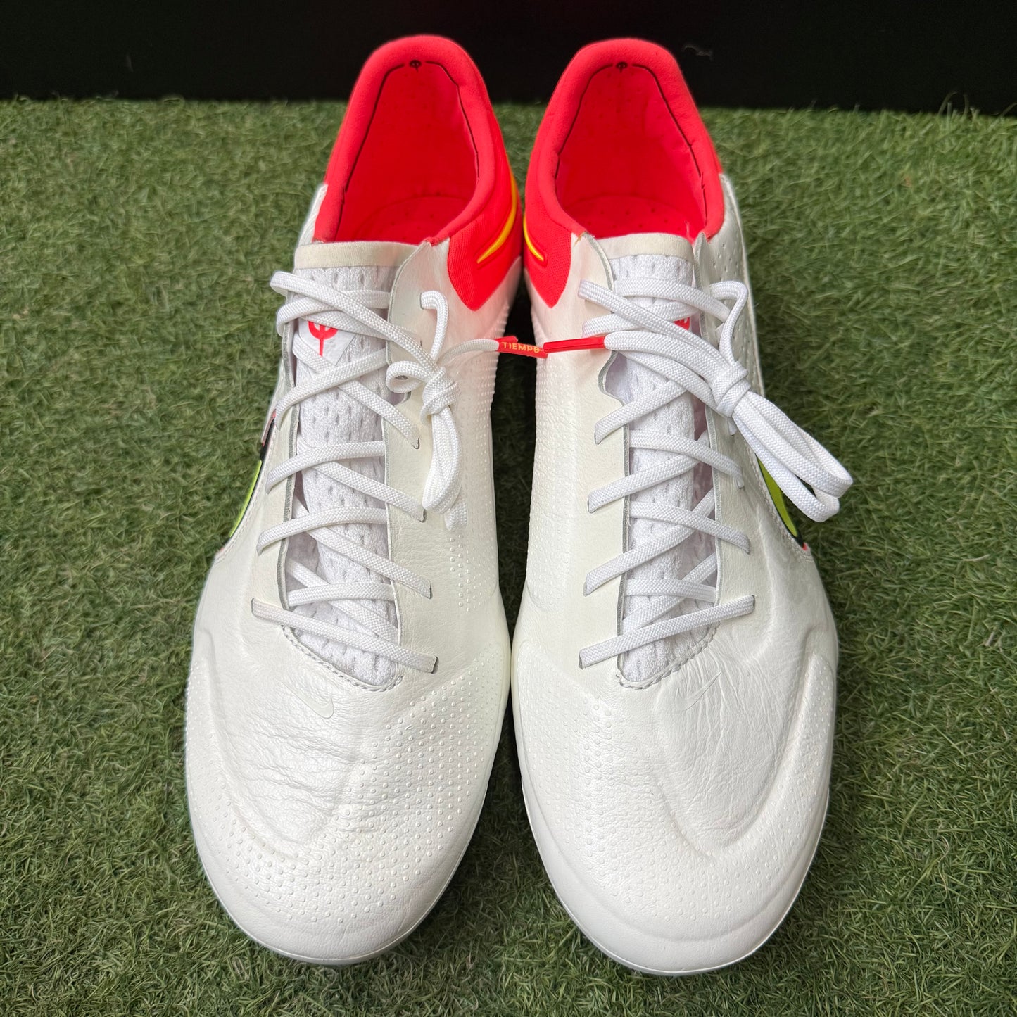 【訳あり未使用品】29.0 Used Goods中古スパイク Tiempo Legend 9 FG