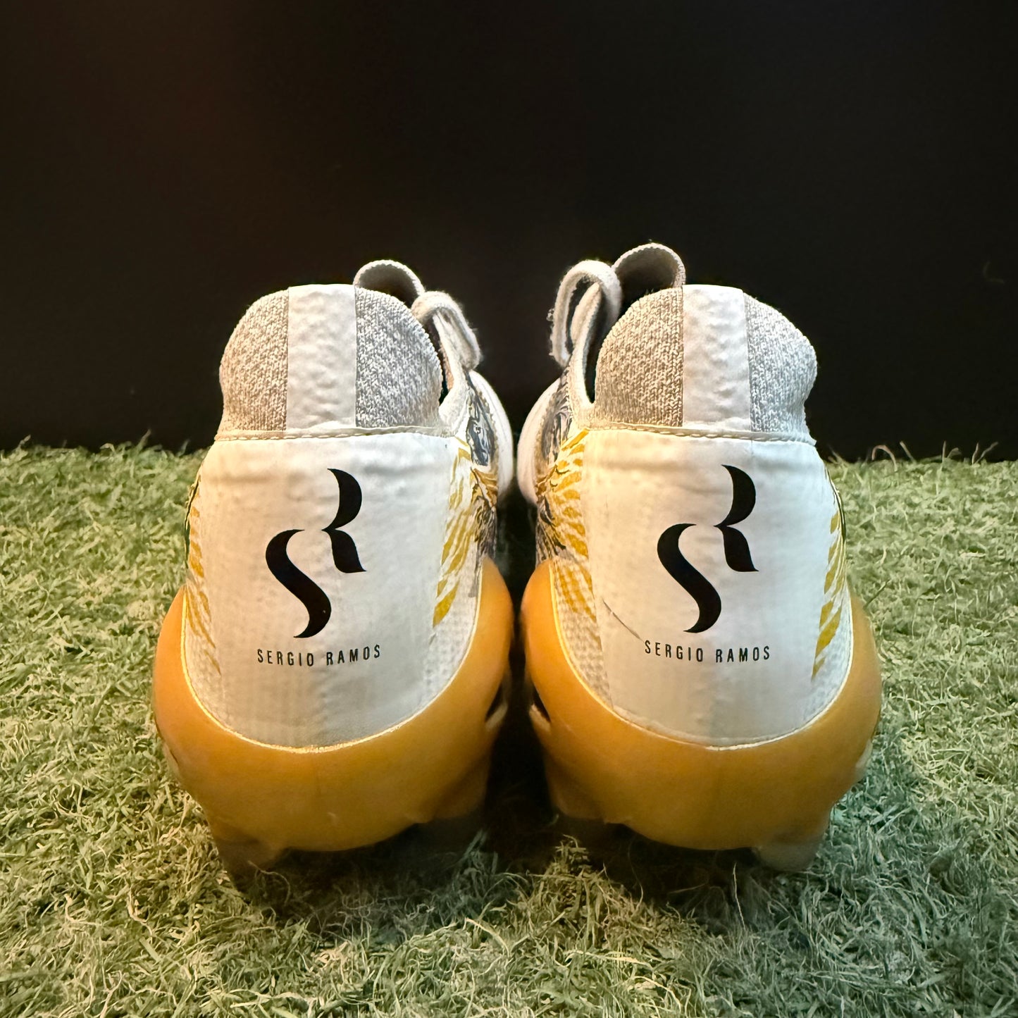 26.0 Used Goods中古スパイク Morelia Neo 3β SR4 Japan