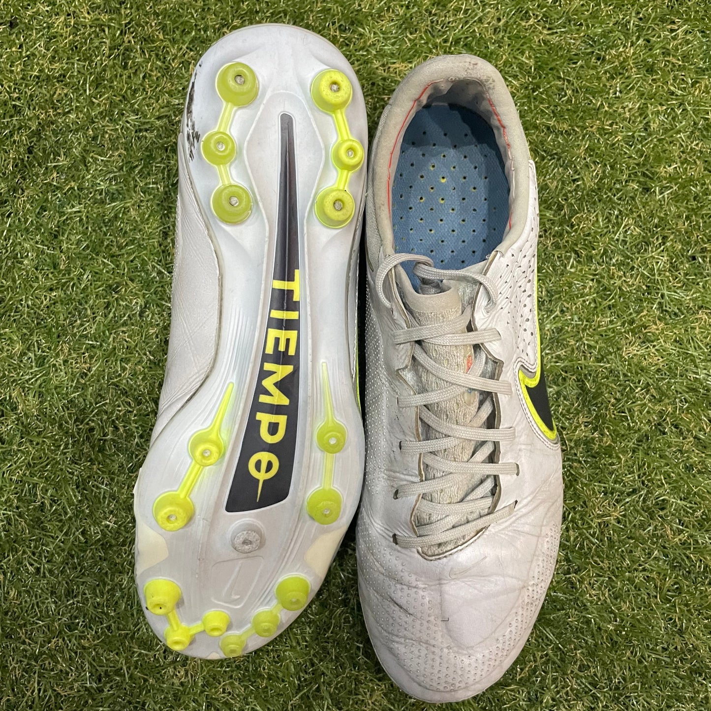 28.0cm Used Goods中古スパイクTiempo Legend 9 AG