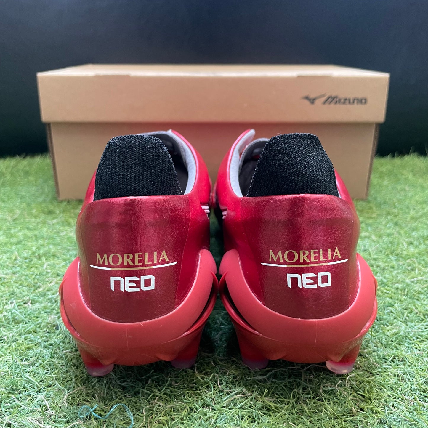 日本未発売 モレリアネオ4 エリート  P1GA253260 Morelia Neo4 elite