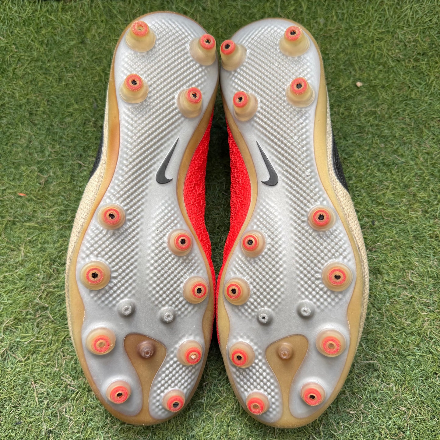 26.0 cm Used Goods中古スパイクPhantom Vision Elite AG-PRO