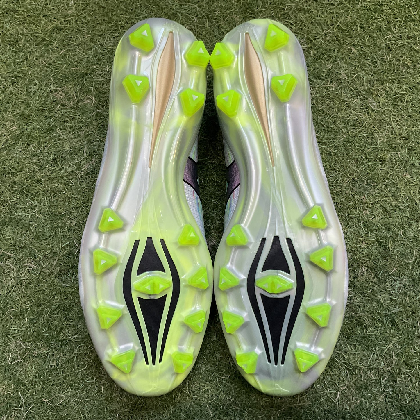 MIZUNO アルファ 2 JAPAN P1GA256009 Alpha 2