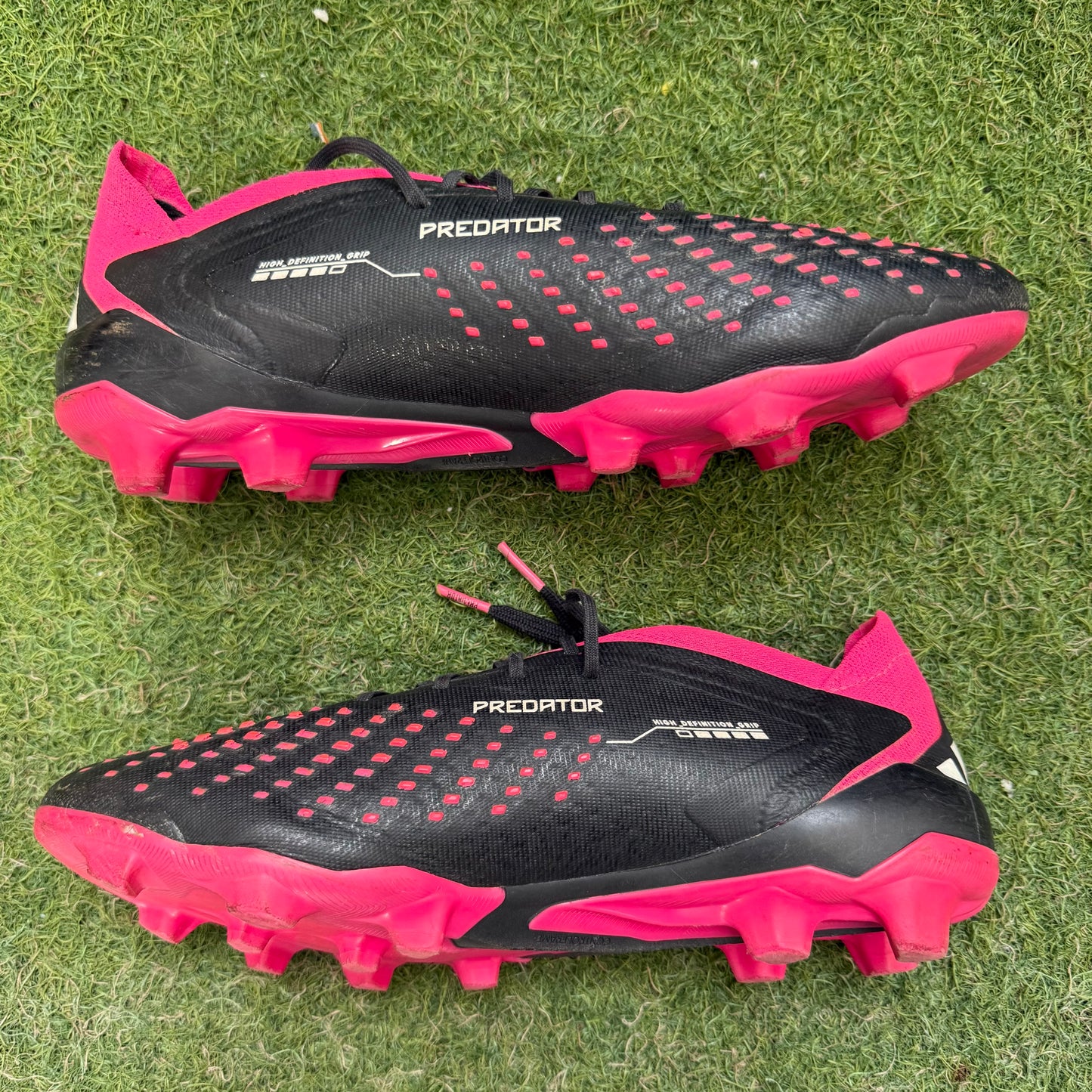 26.0cm Used Goods中古スパイクPredator Accuracy.1 HG/AG