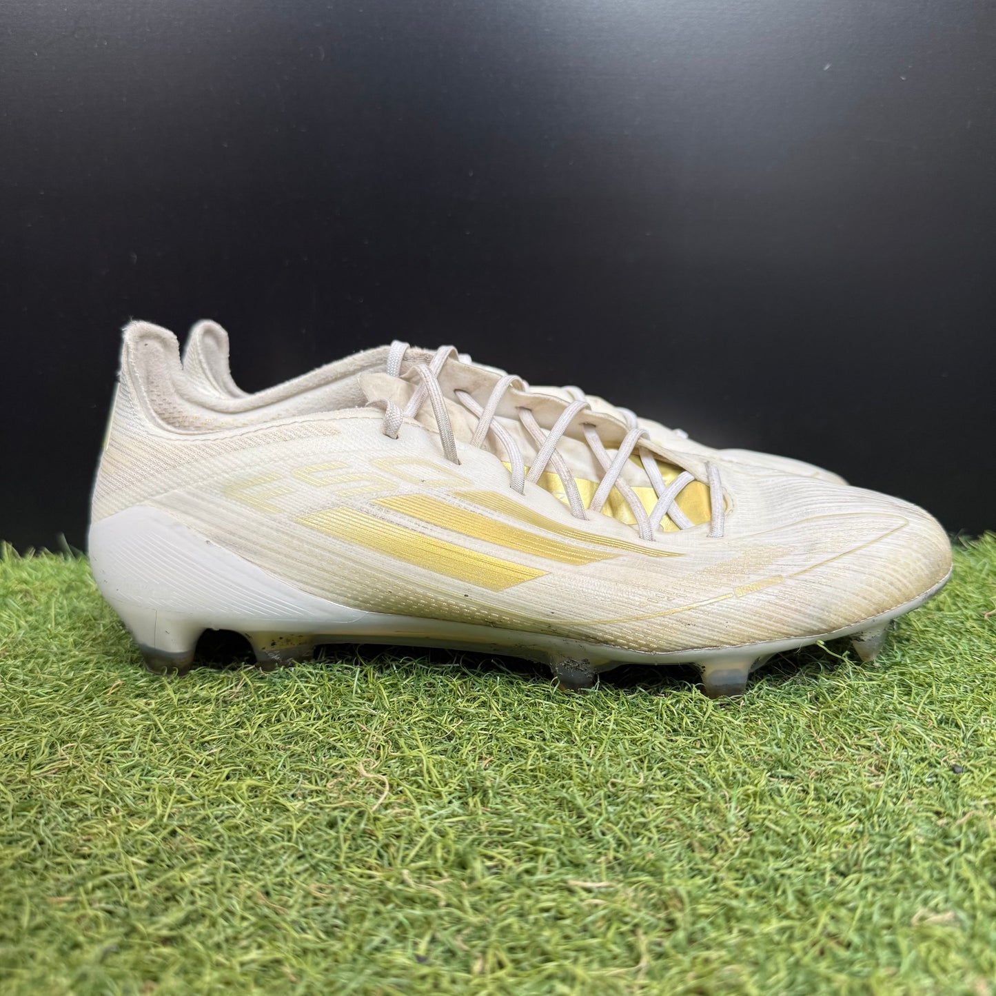 25.5 Used Goods中古スパイク F50 ELITE FG