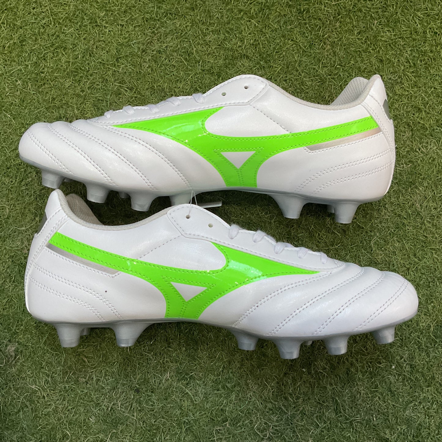 日本未発売 モレリア2 クラブ  P1GA251637 Mizuno Morelia 2 Club