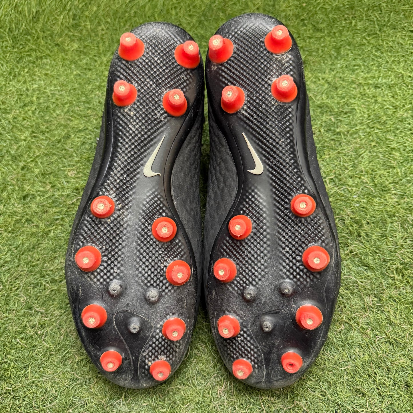 26.0 Used Goods中古スパイク HYPERVENOM Fatal3 DF AG-PRO