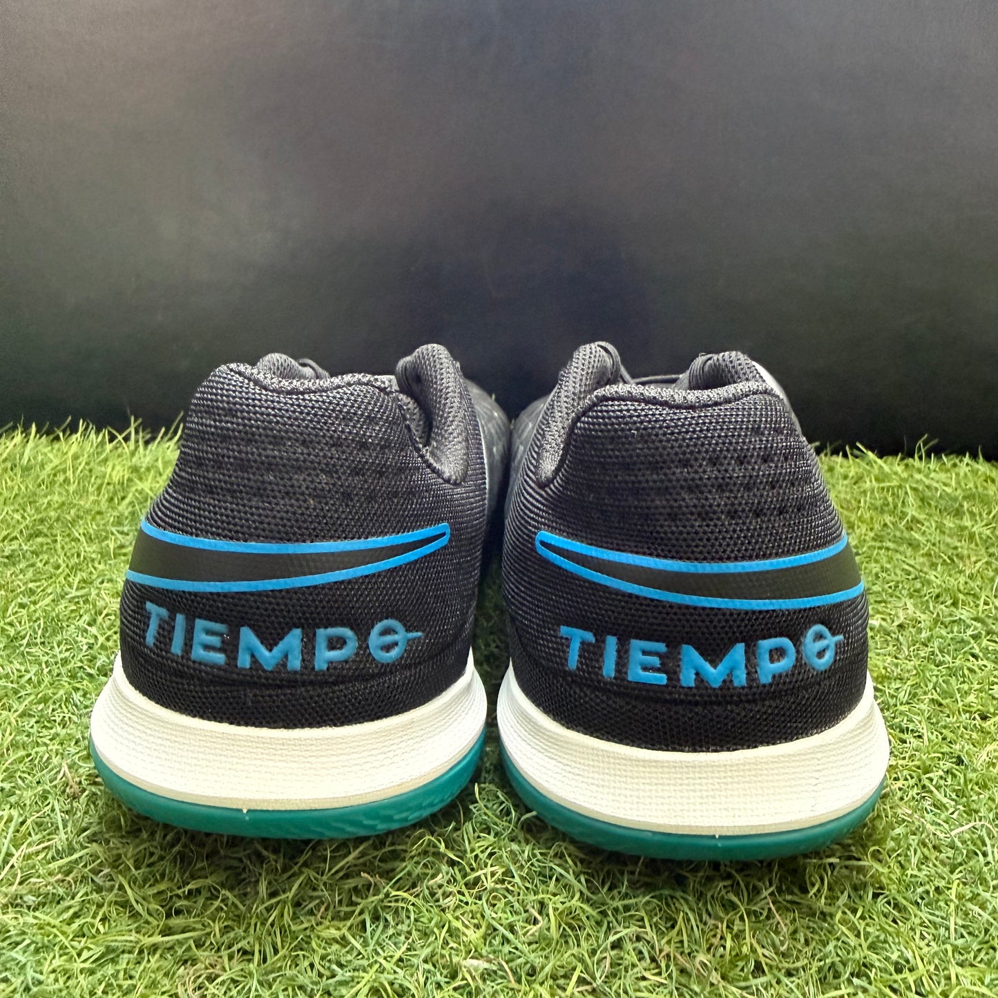 23.0 Used Goods中古スパイクTiempo Legend 8 Academy IN