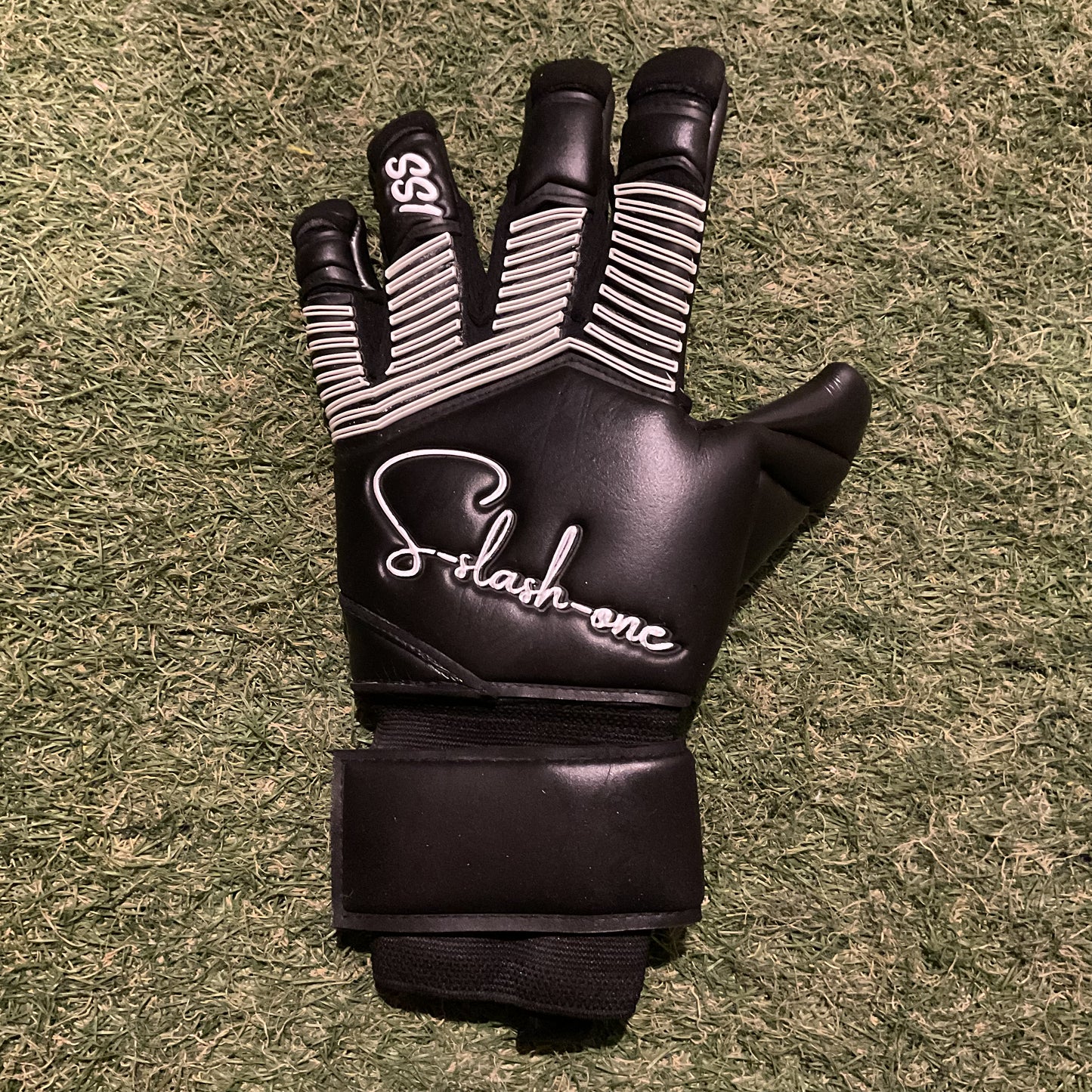 Black×White S/1 エススラッシュワン