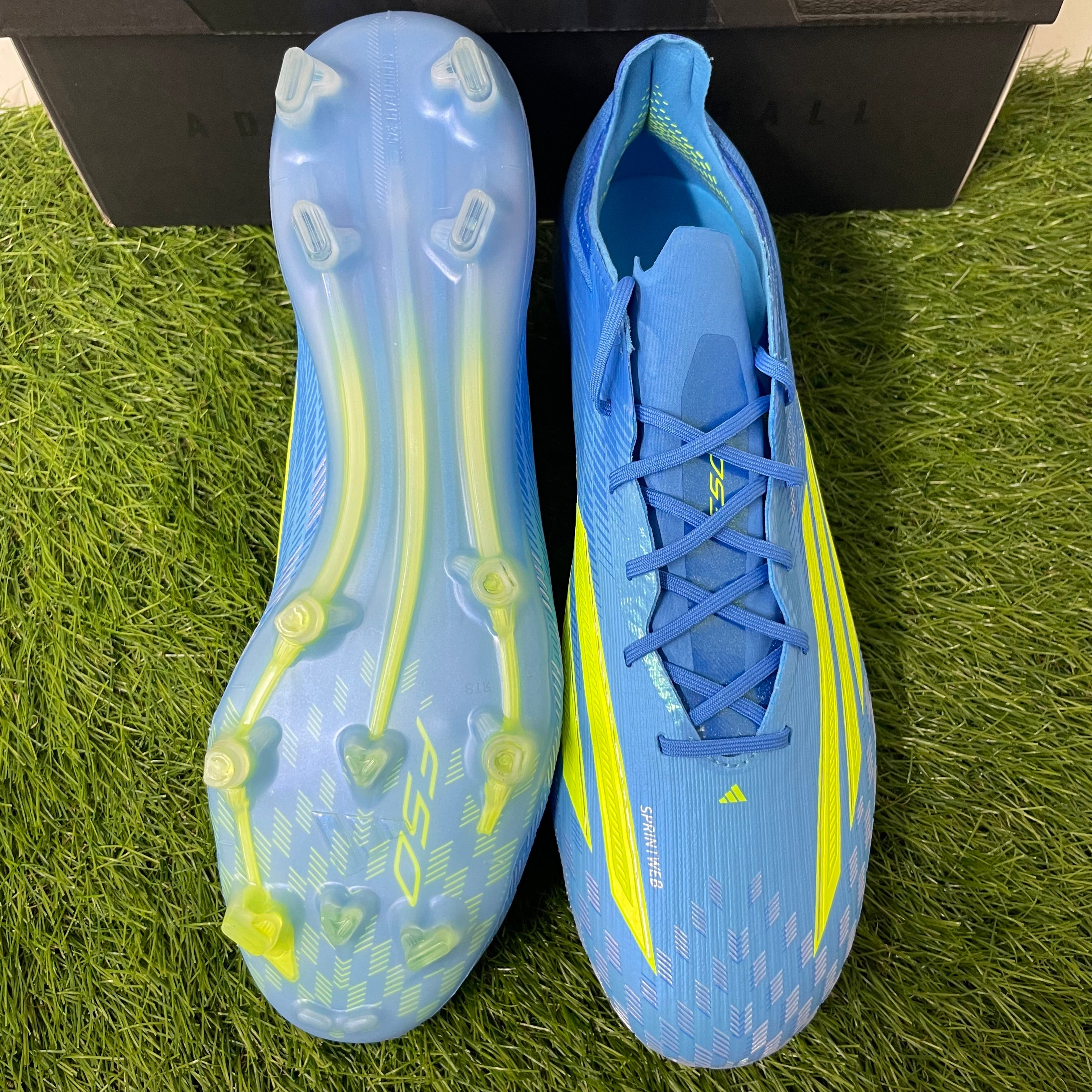 サッカースパイク – 俺の足 サッカー用品セレクトショップ