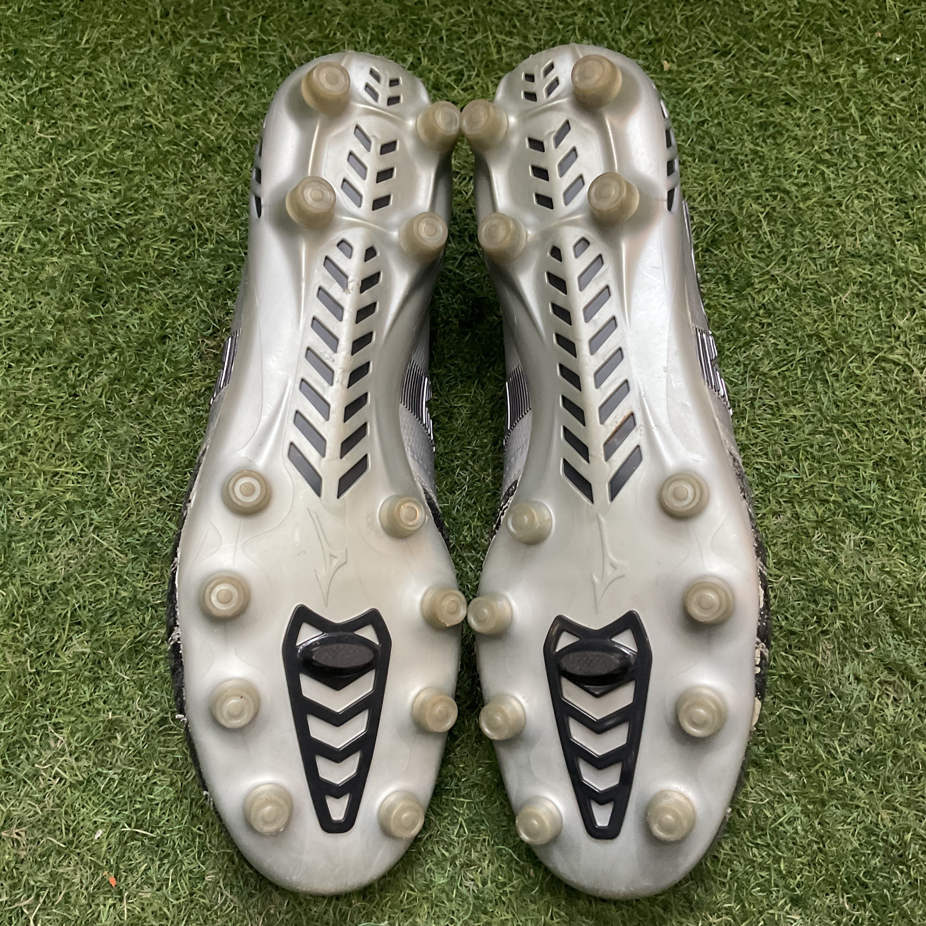 Mizuno morelia neoスパイク(中古) 26.0 cm Used Goods中古スパイク Morelia Neo 3 β Japan – 俺の足