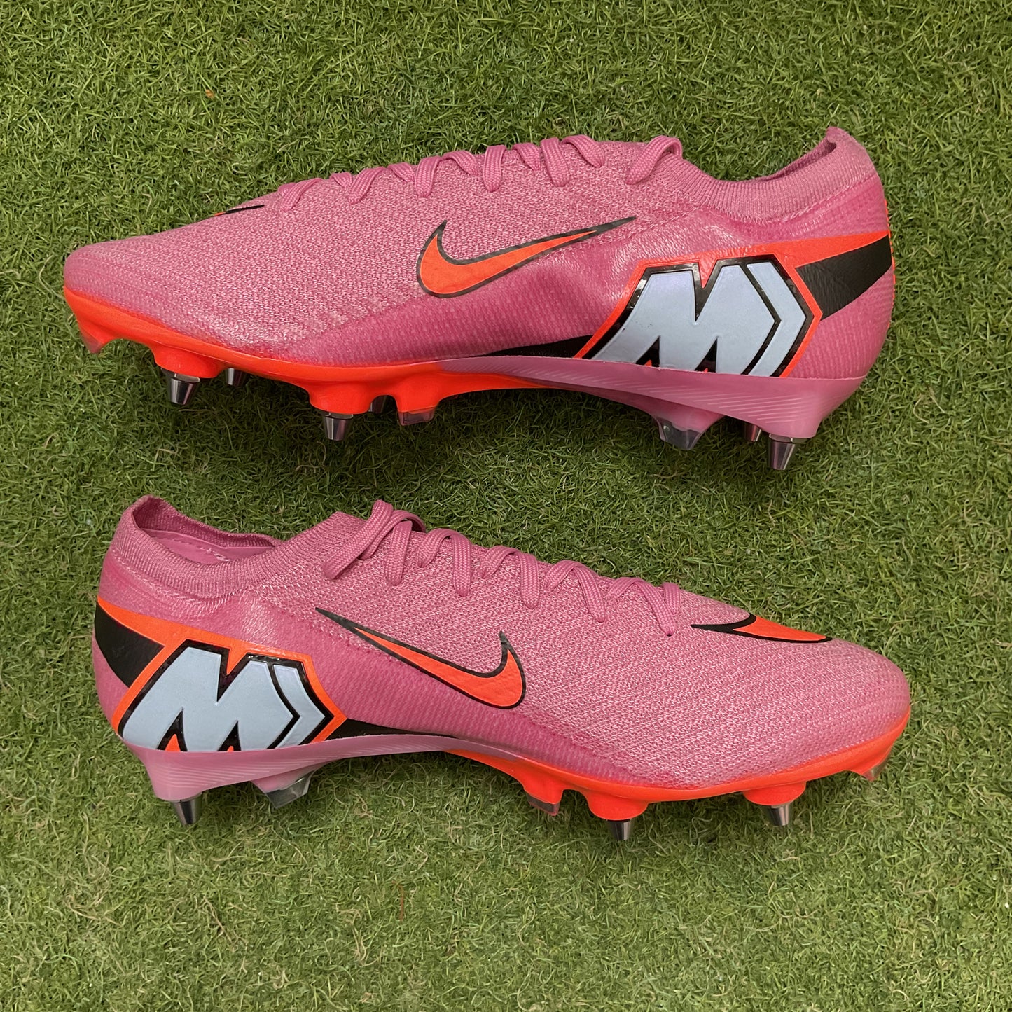 【箱無し】Mercurial Vapor16 SG-PRO 27.5 FQ8688 600